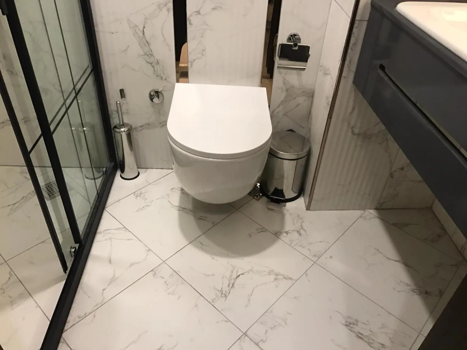 Toilet in Sette Serenity Hotel