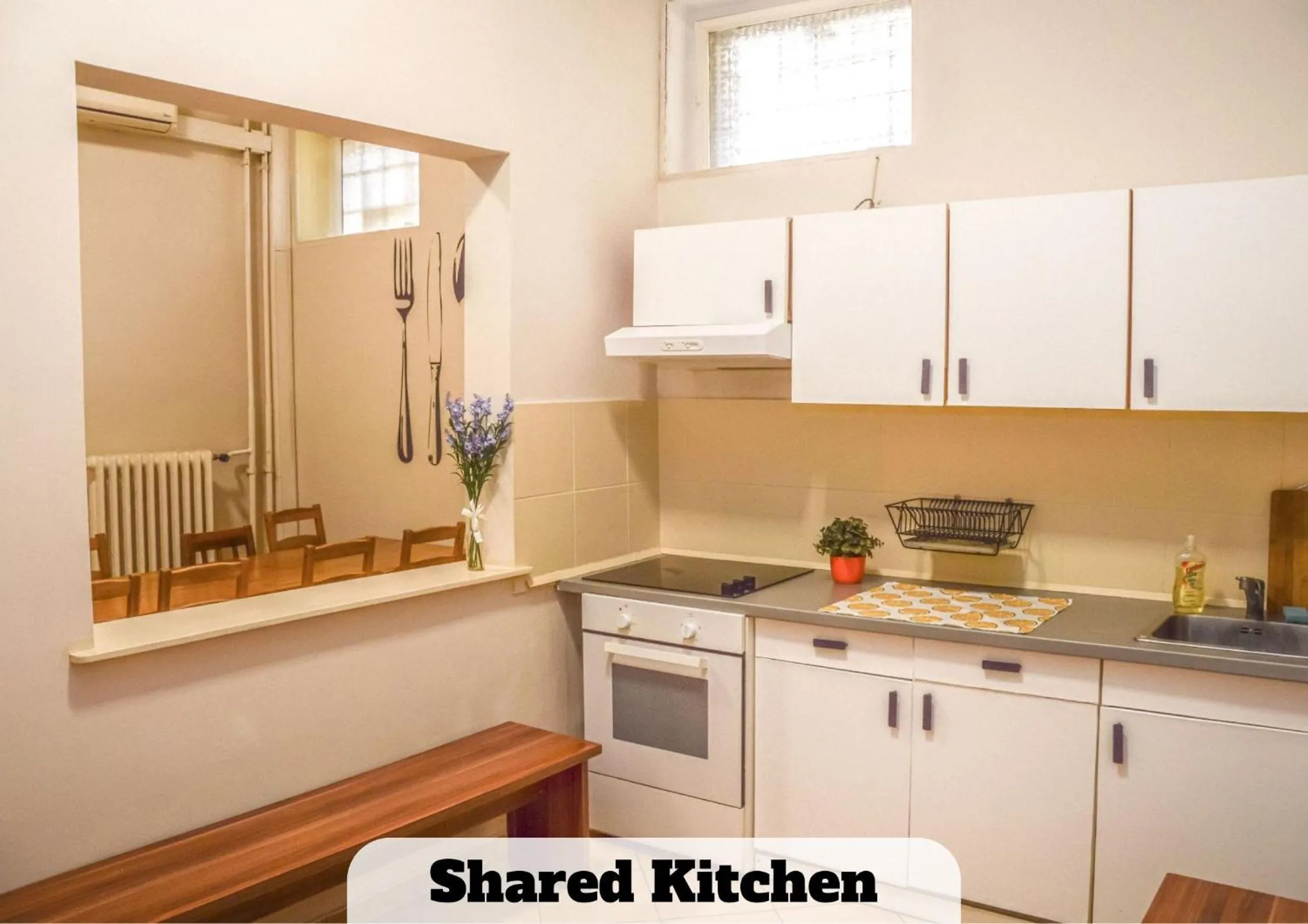 Kitchen or kitchenette in Black Sheep Budapest Smart Rooms