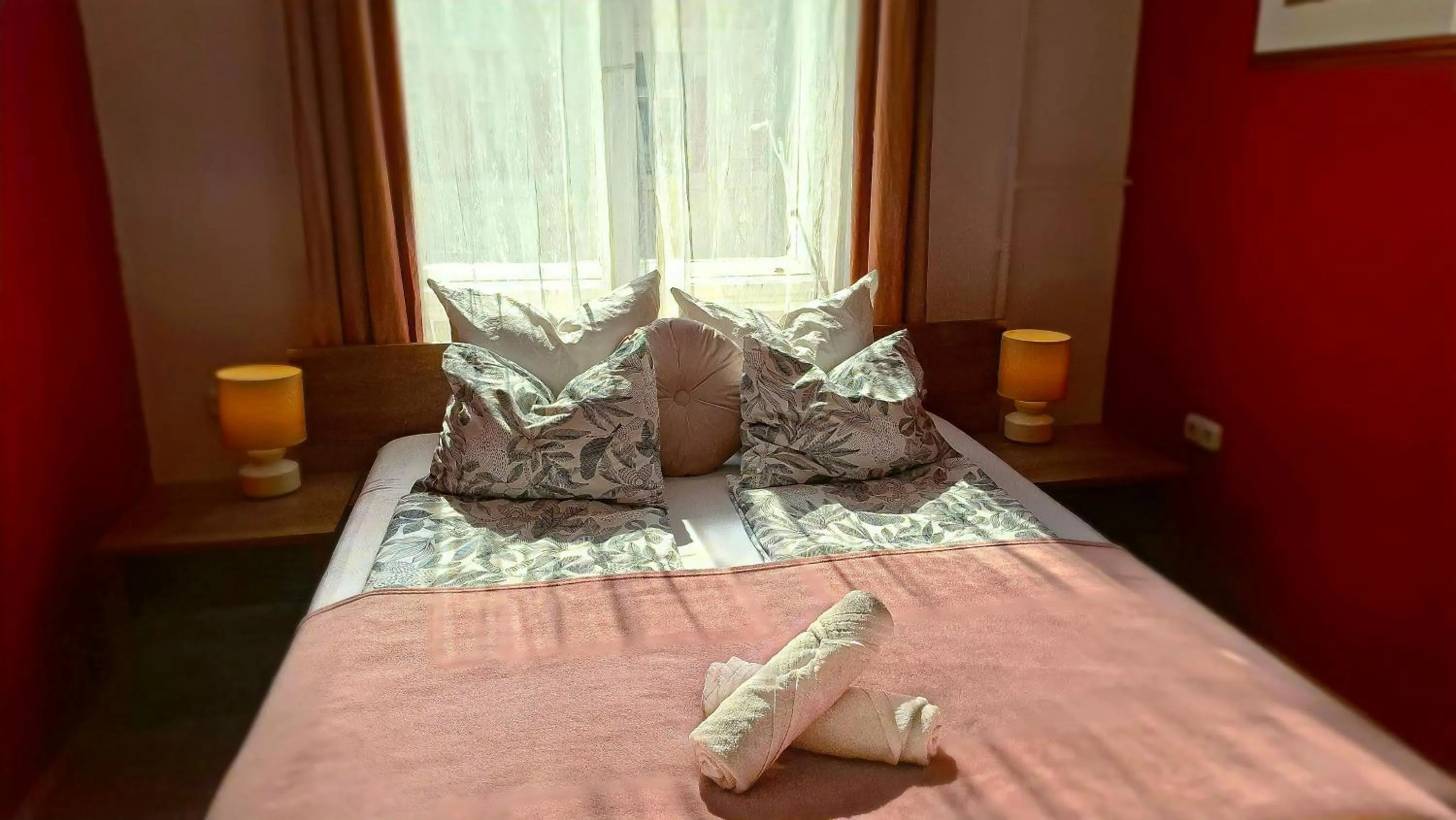 Bed in Black Sheep Budapest Smart Rooms