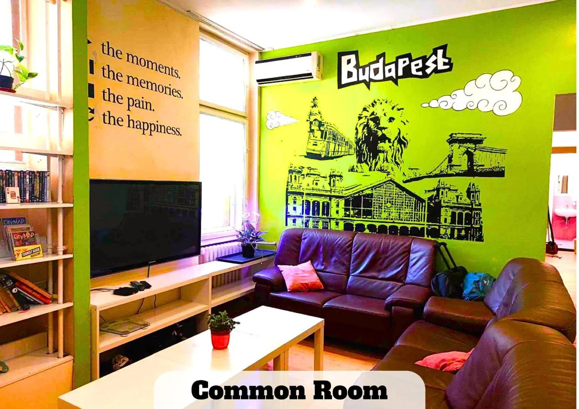 TV and multimedia in Black Sheep Budapest Smart Rooms