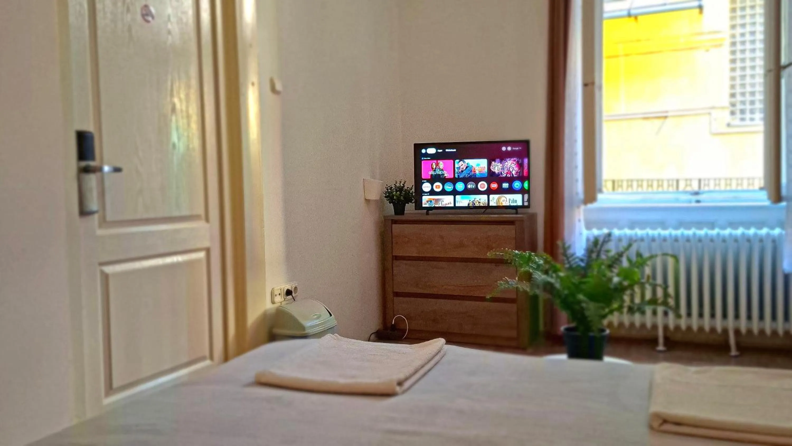 Bed in Black Sheep Budapest Smart Rooms