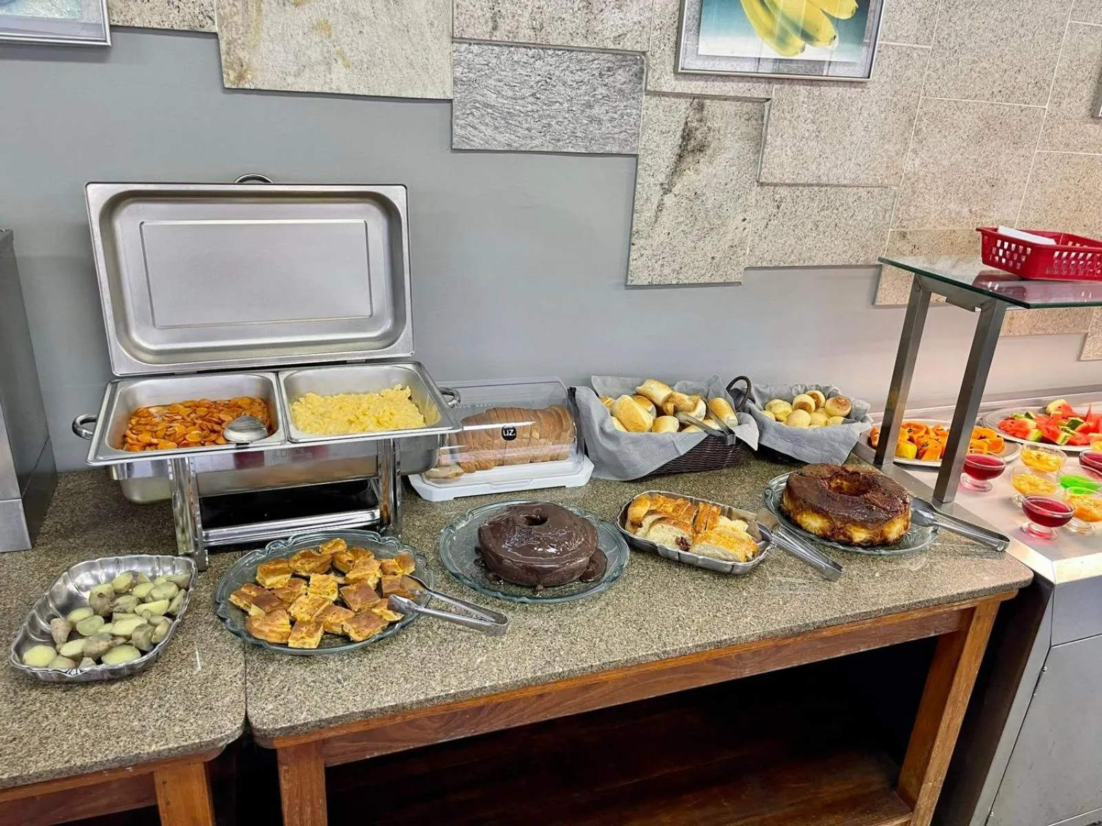 Breakfast in Hotel Economy 888 - Próximo a Praça da Estação e Rodoviária