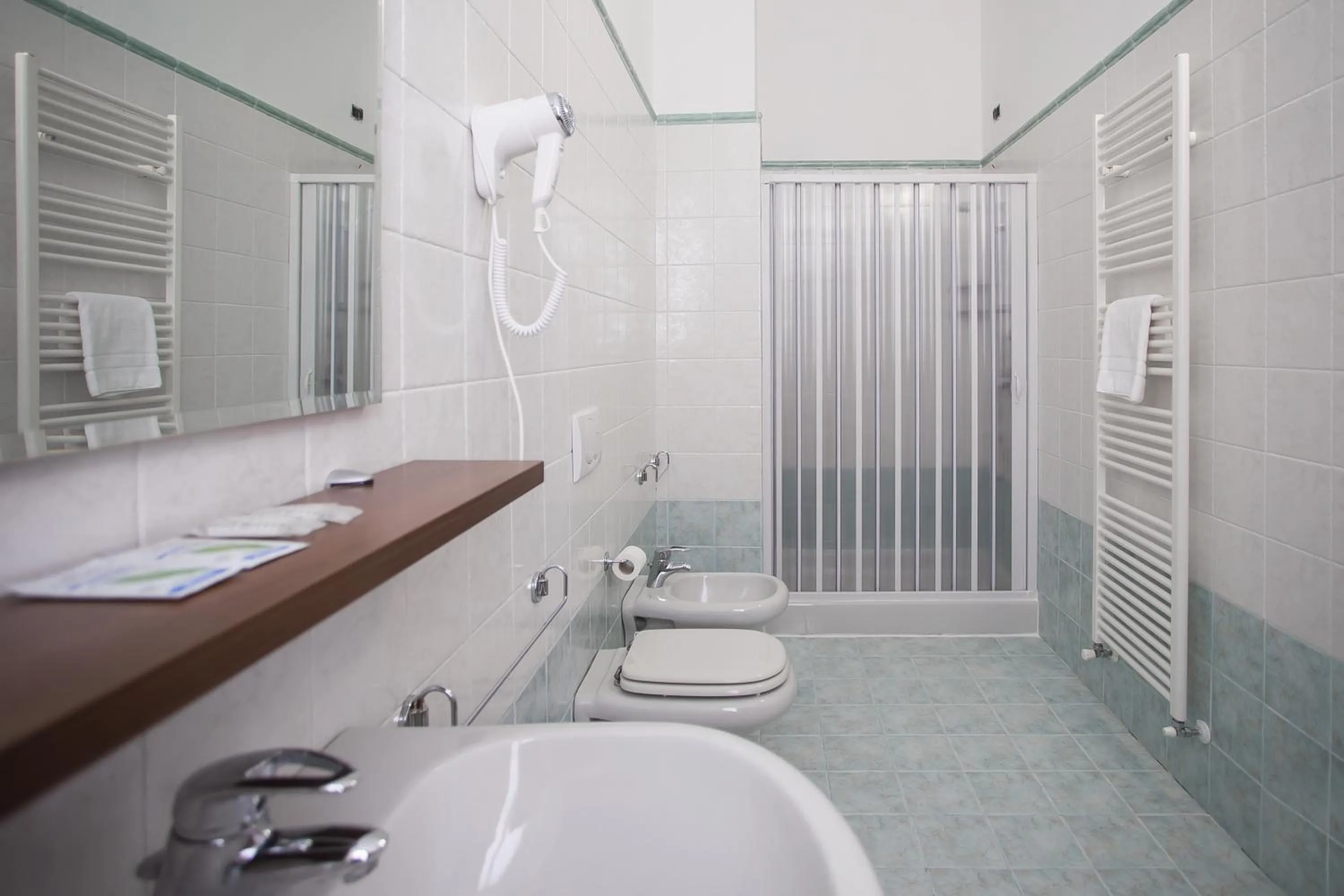 Shower in Hotel Amico