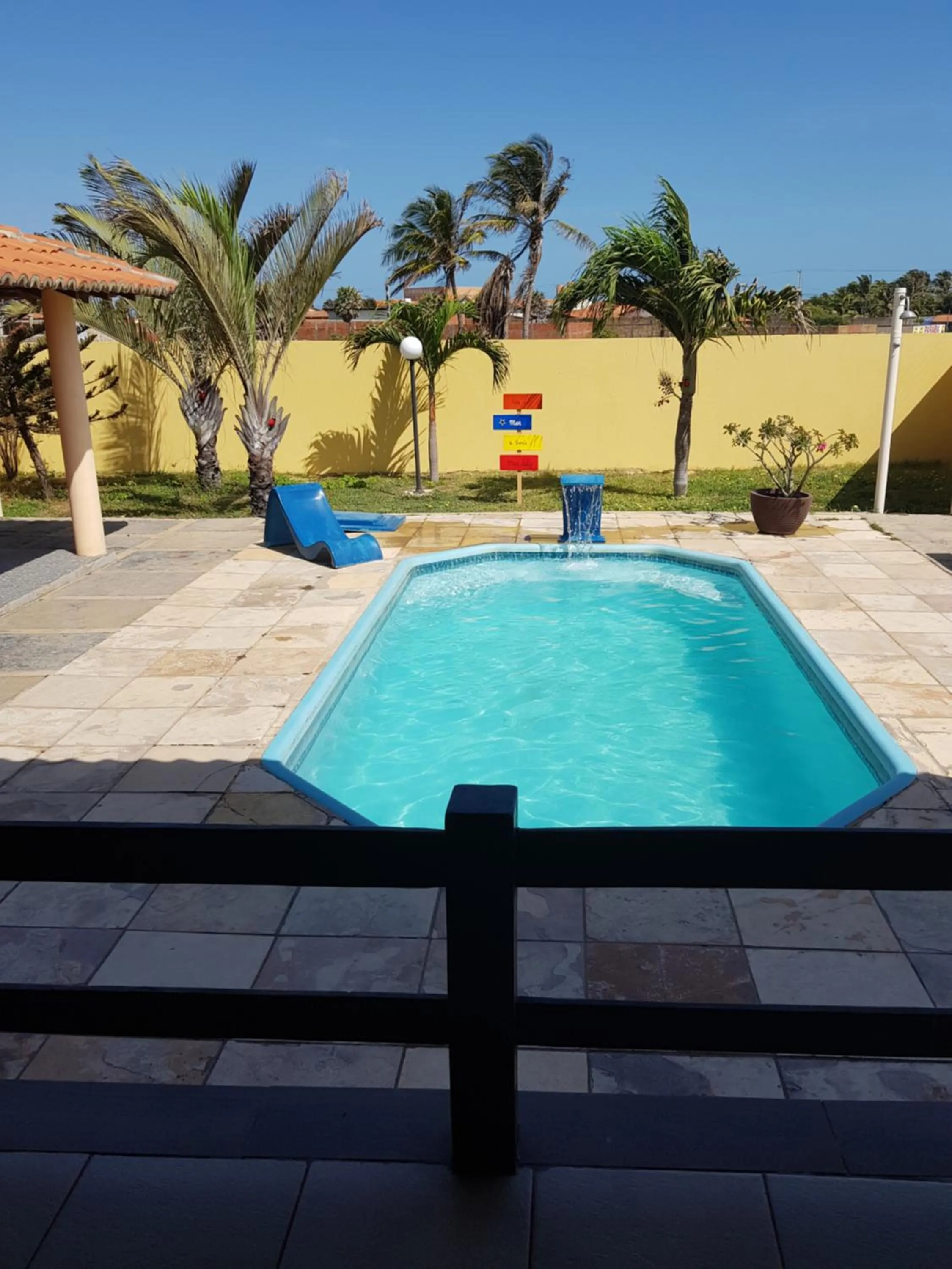 Swimming pool in Pousada Sonho de Mar