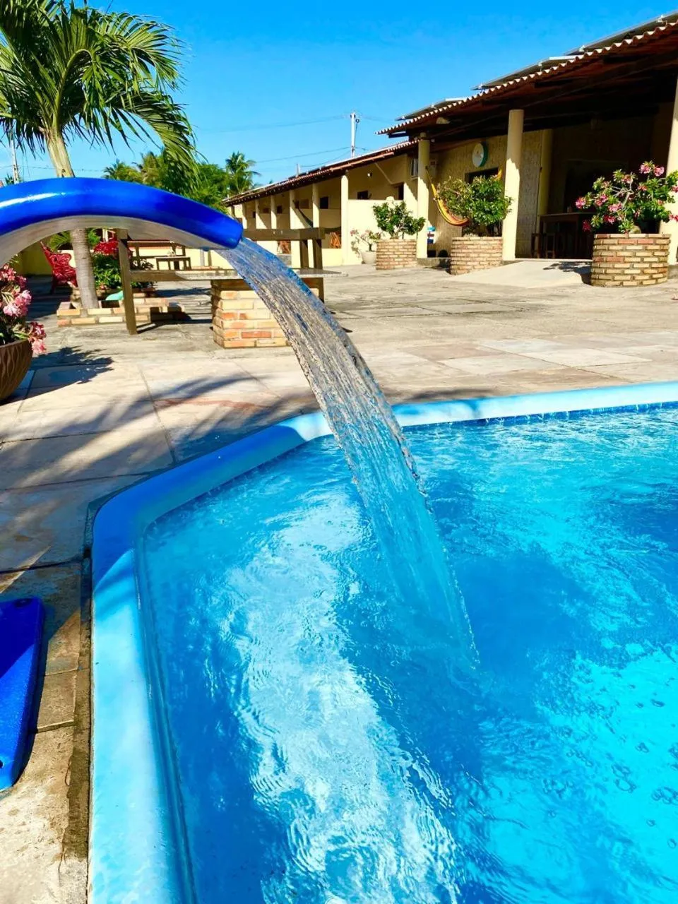Swimming pool in Pousada Sonho de Mar