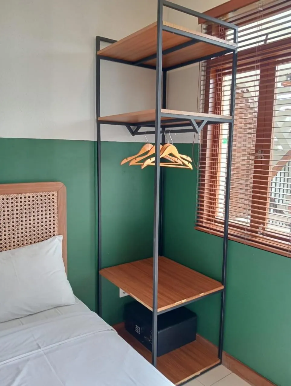 wardrobe, Bed in Liberta Malioboro South
