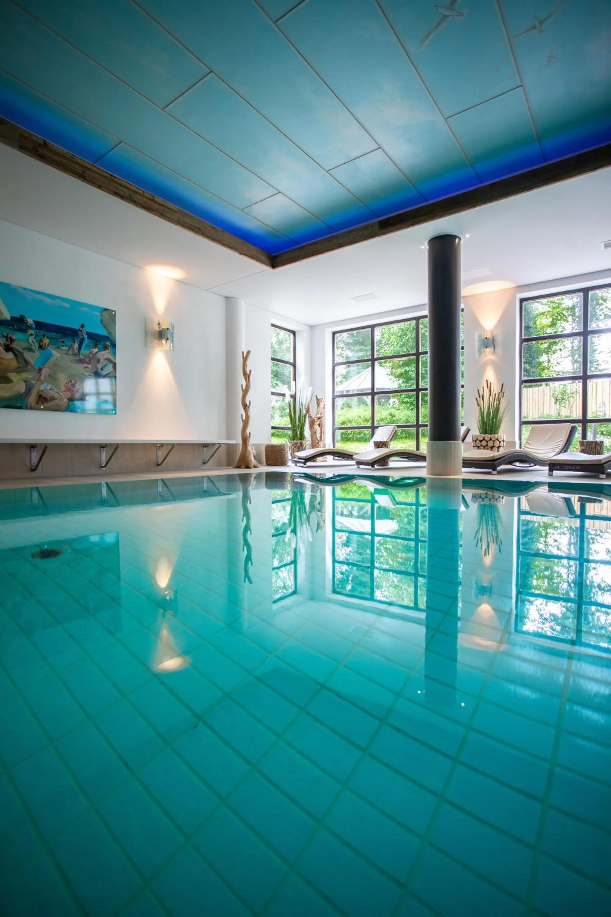 Swimming pool in Yachthotel Chiemsee GmbH