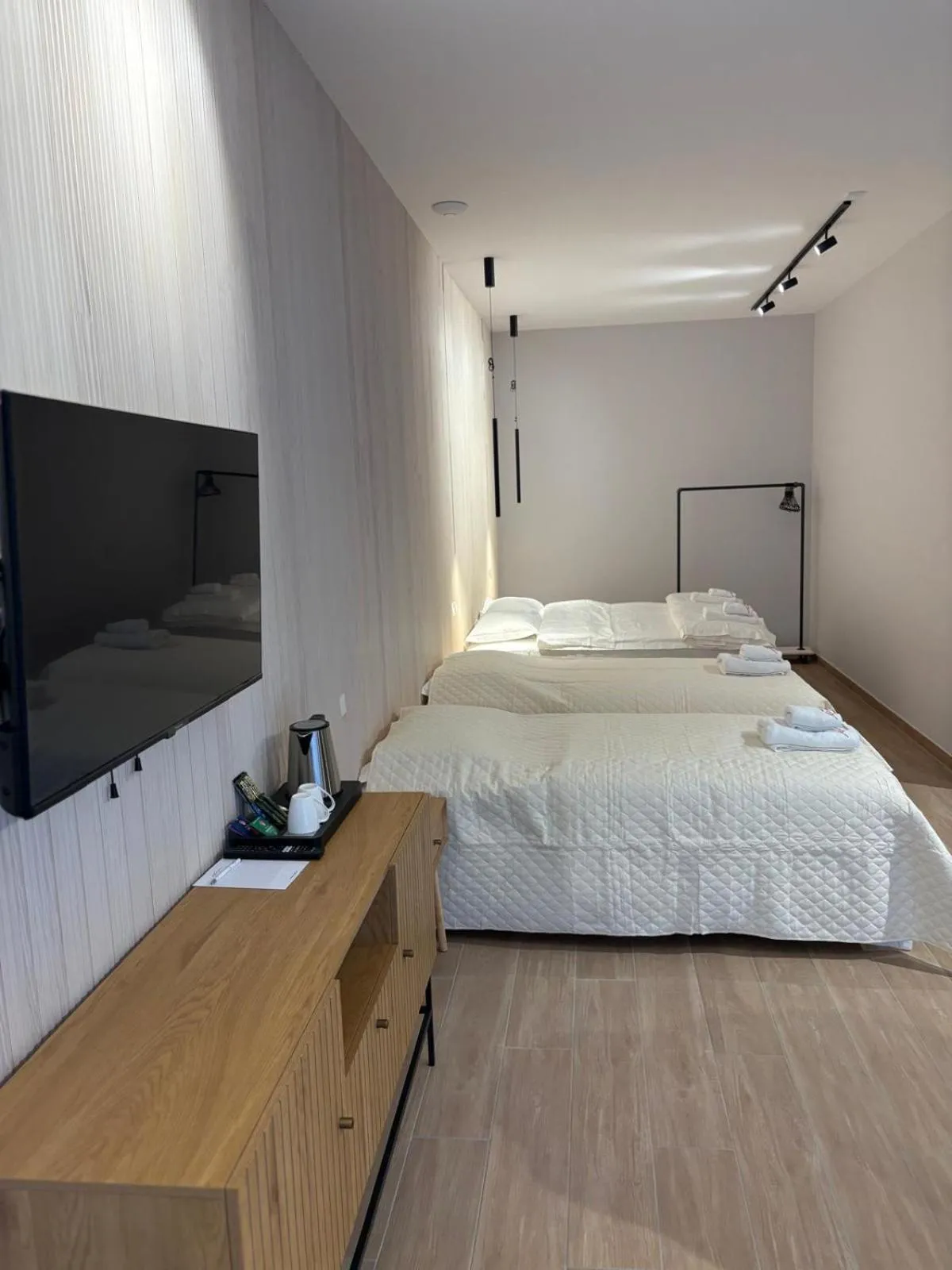 TV and multimedia, Bed in Hotel Allegra