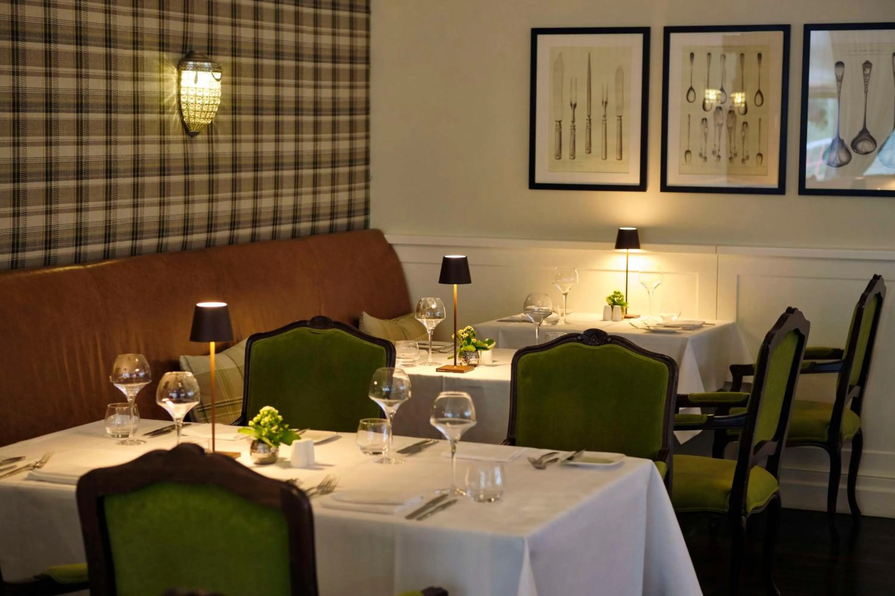 Restaurant/places to eat in Hilton Frankfurt Gravenbruch