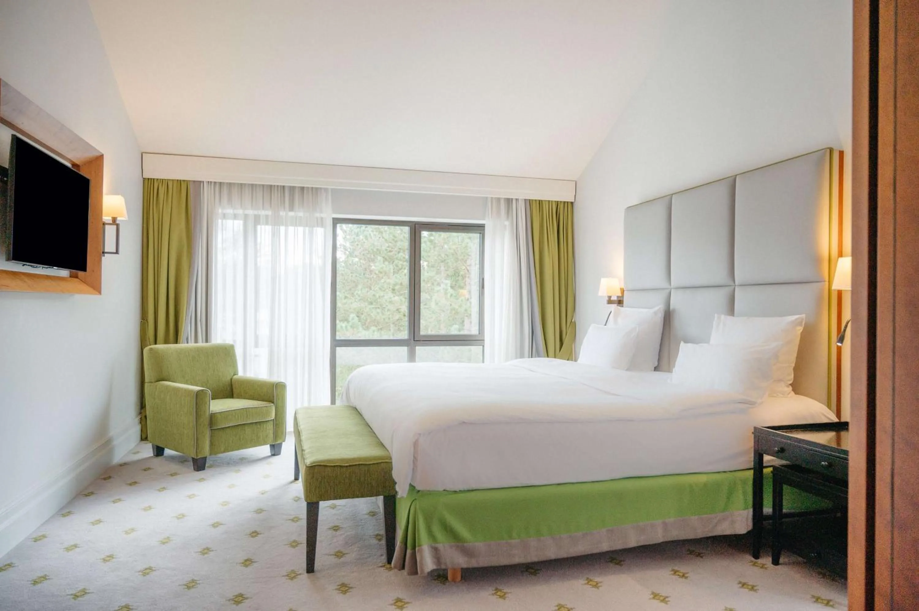 Bed in Hilton Frankfurt Gravenbruch