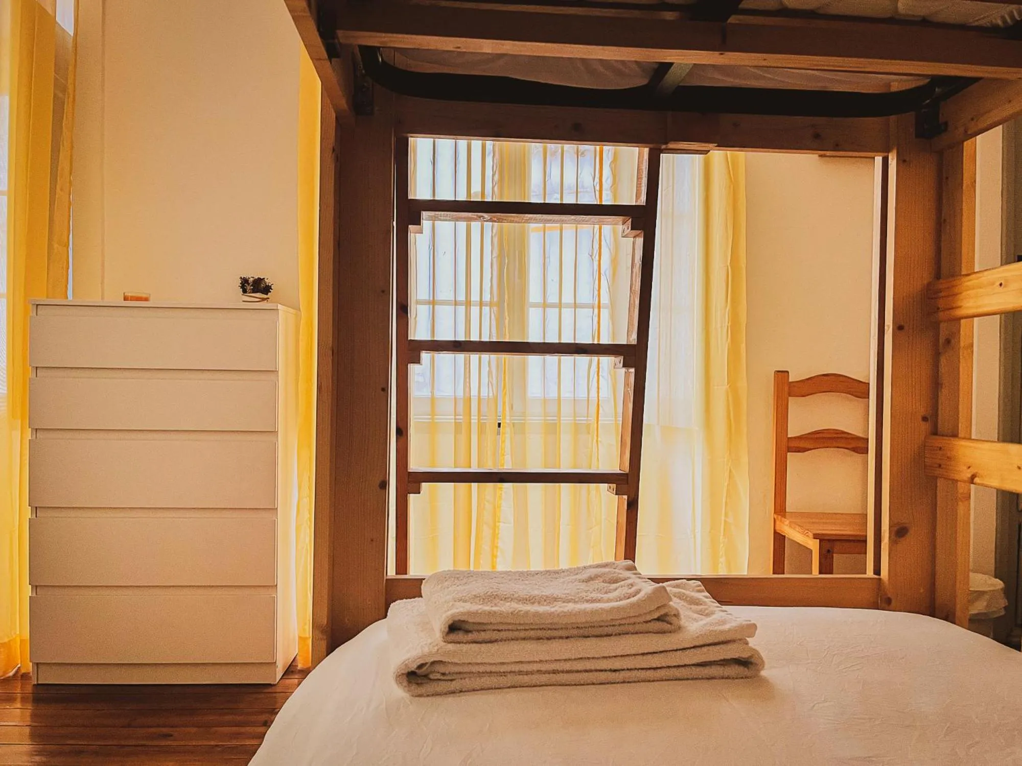 Bed in Very Typical - Alojamento Local