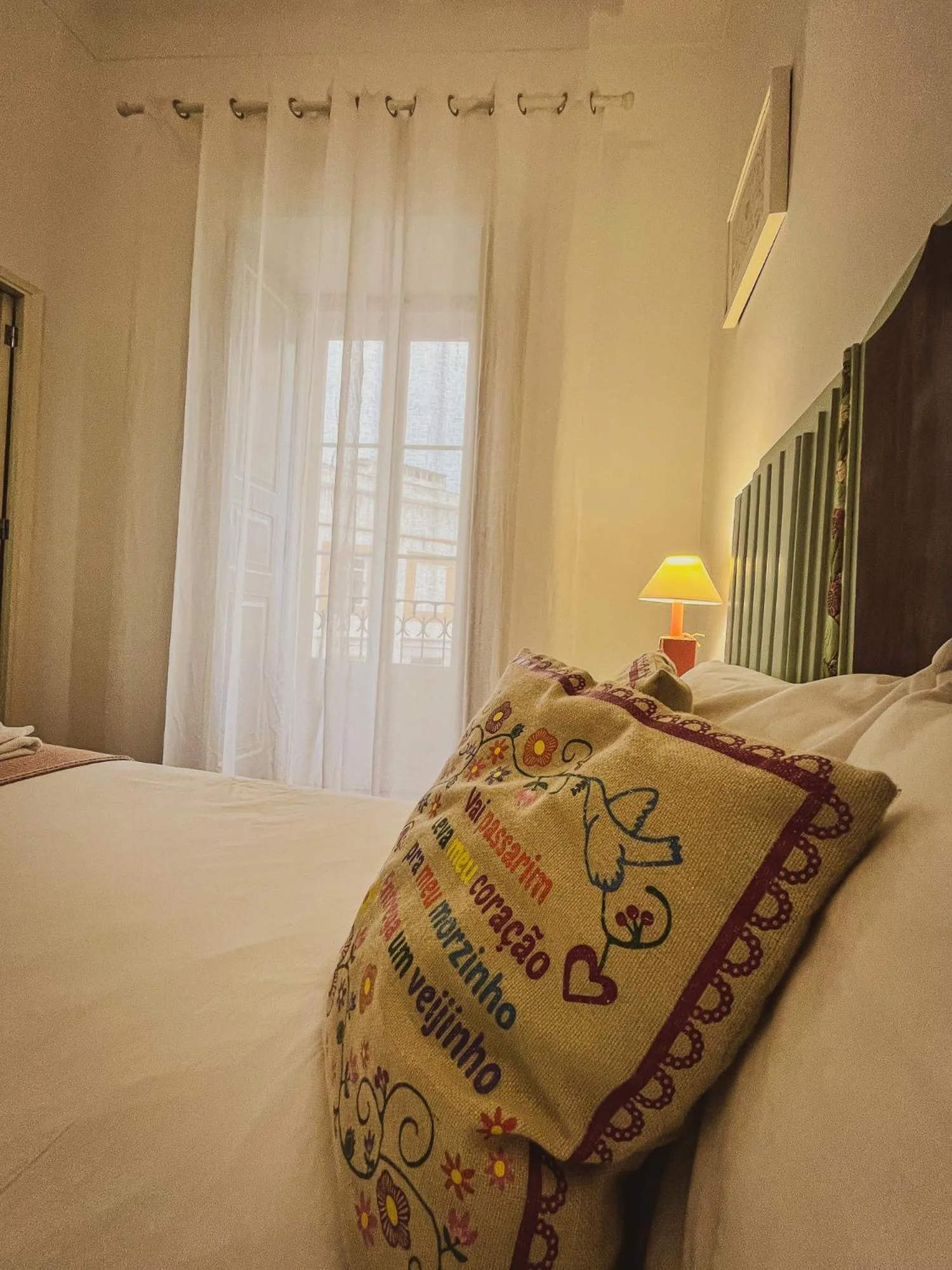 Bed in Very Typical - Alojamento Local