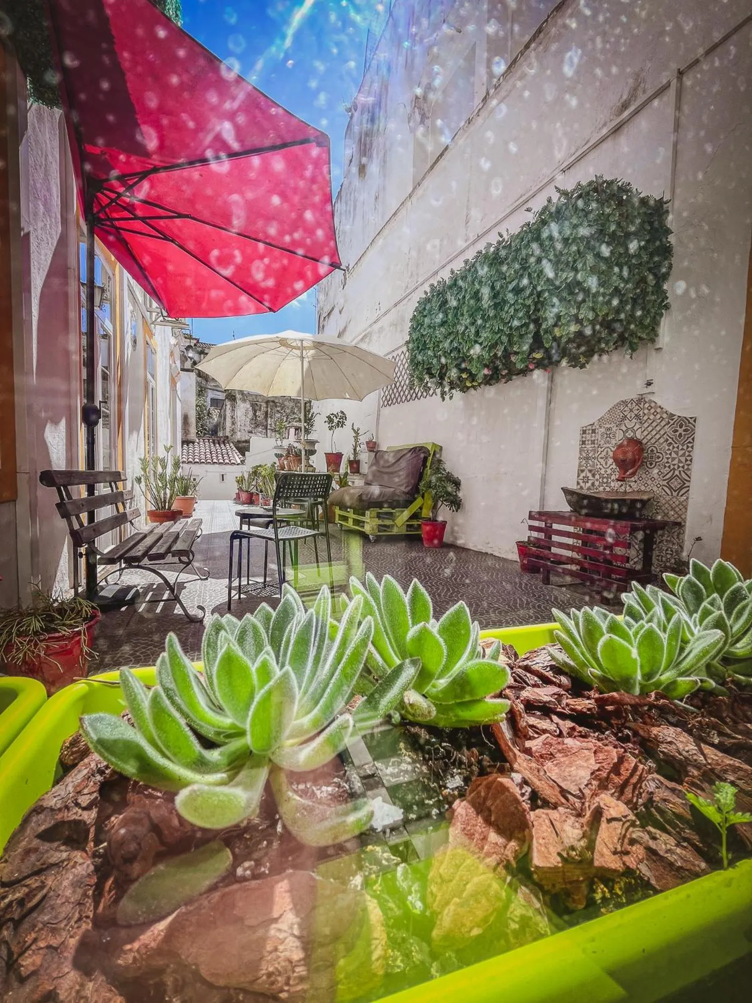 Property building in Very Typical - Alojamento Local