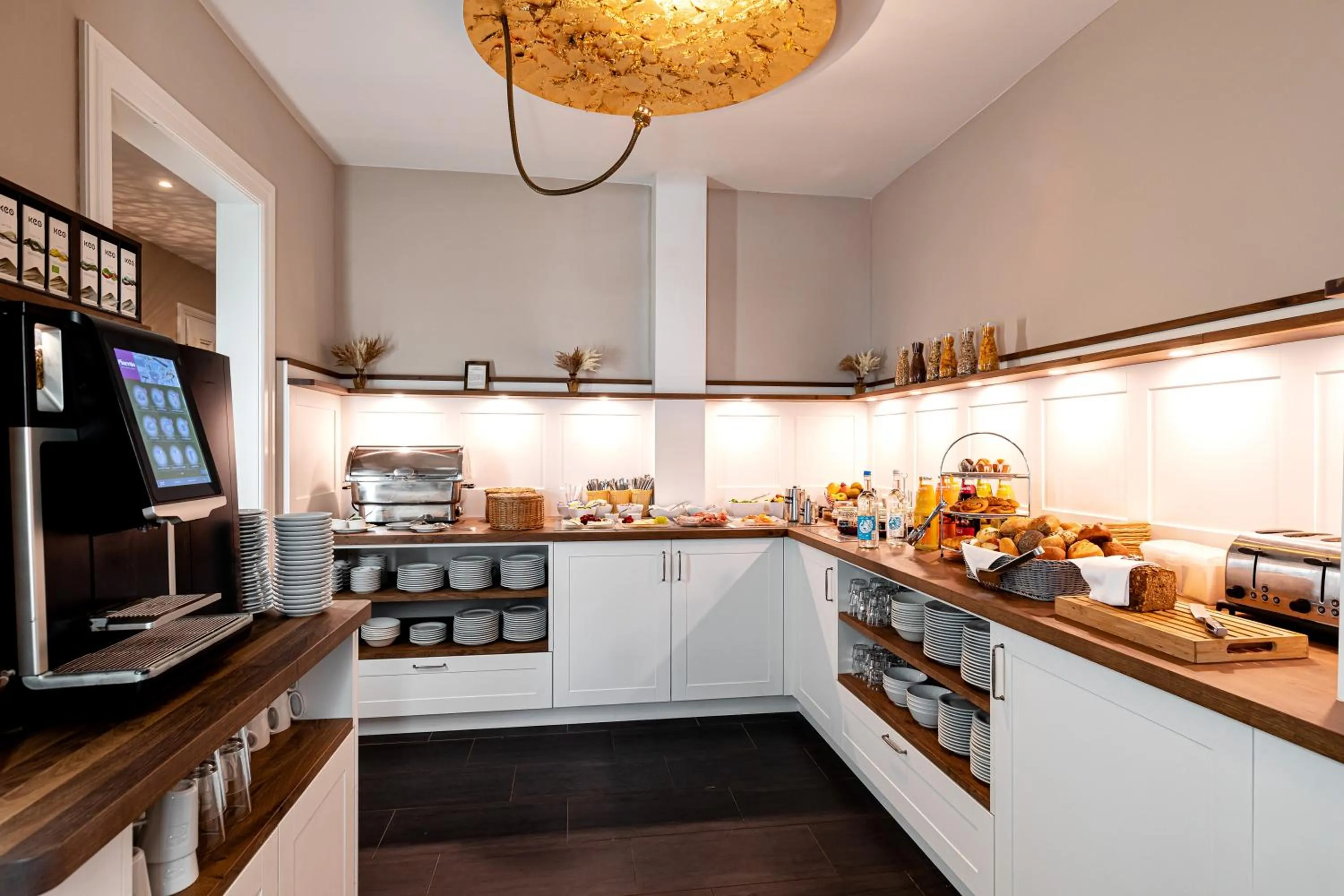 Buffet breakfast in Hotel Alsterblick