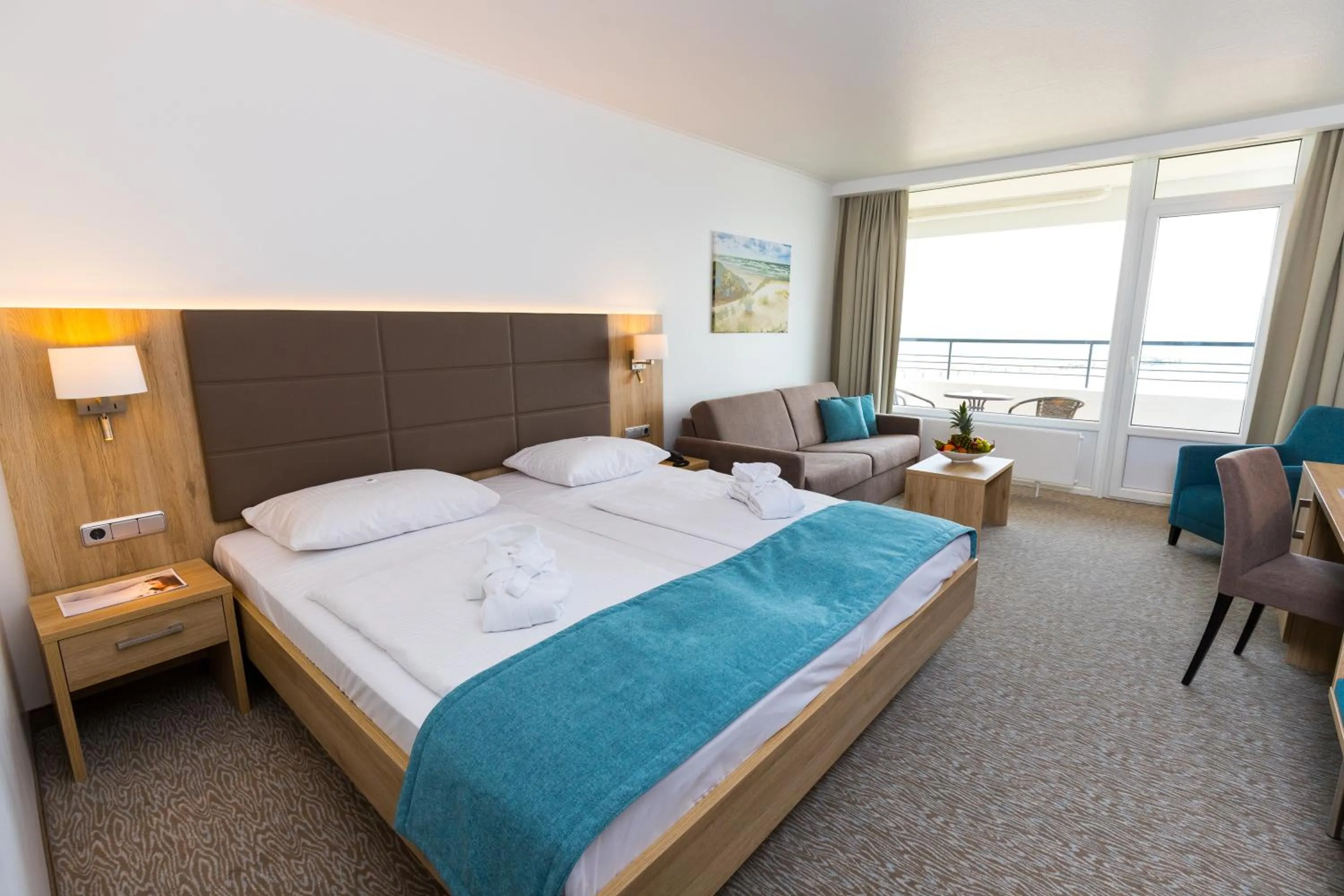 Photo of the whole room, Bed in Carat Hotel Grömitz