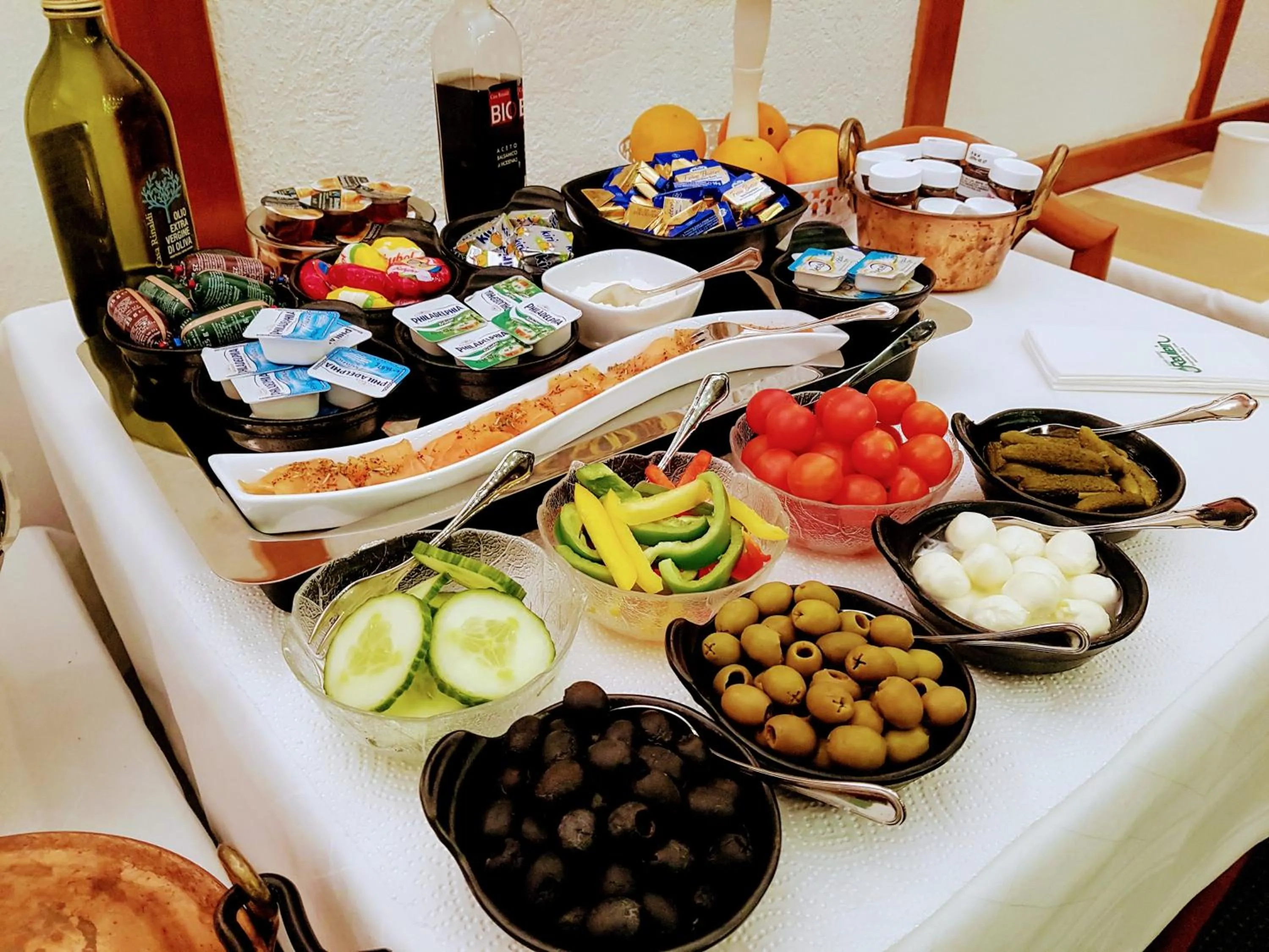 Breakfast in Hotel Garni Reulein