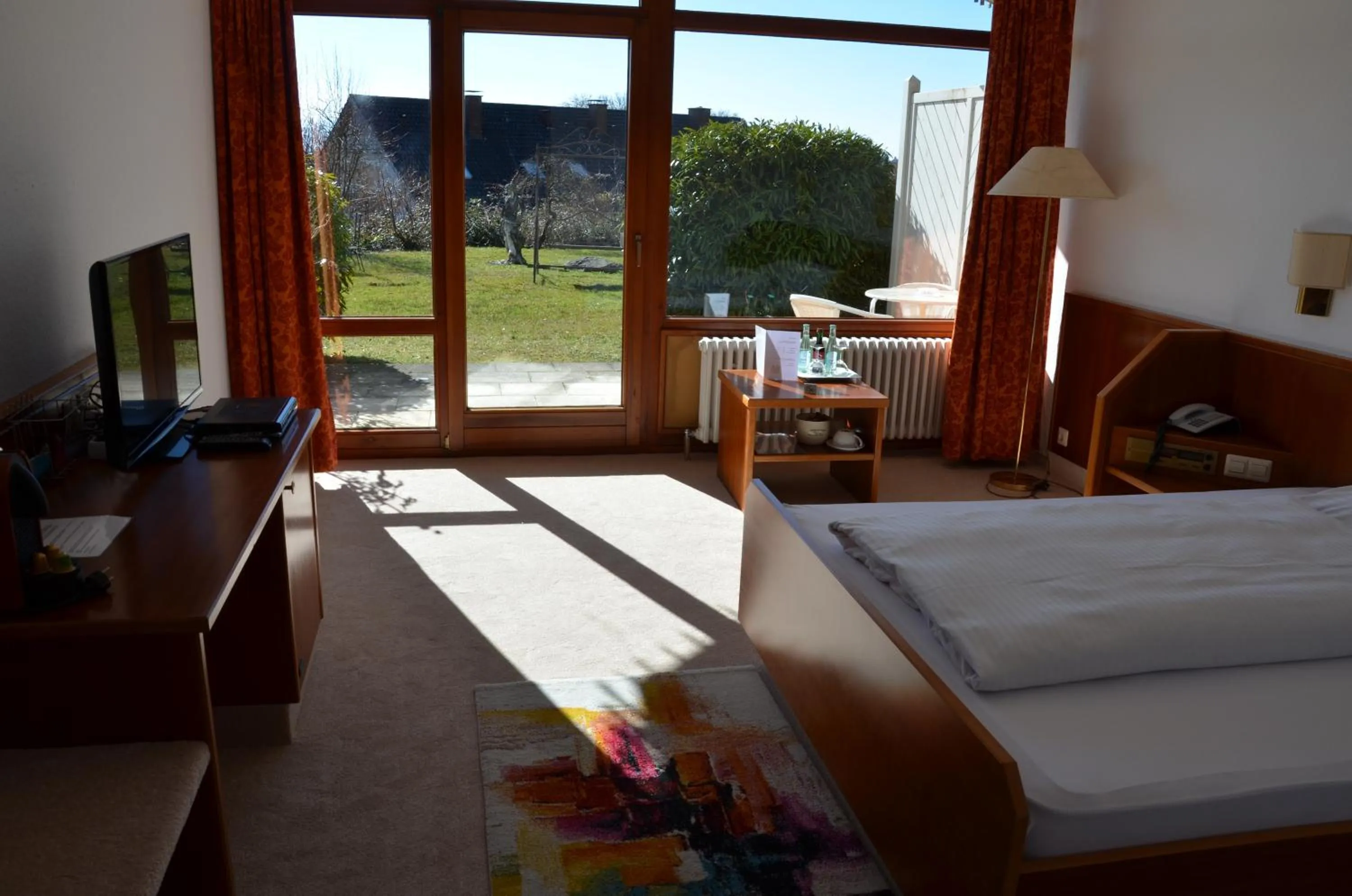 Photo of the whole room, Bed in Hotel Garni Reulein