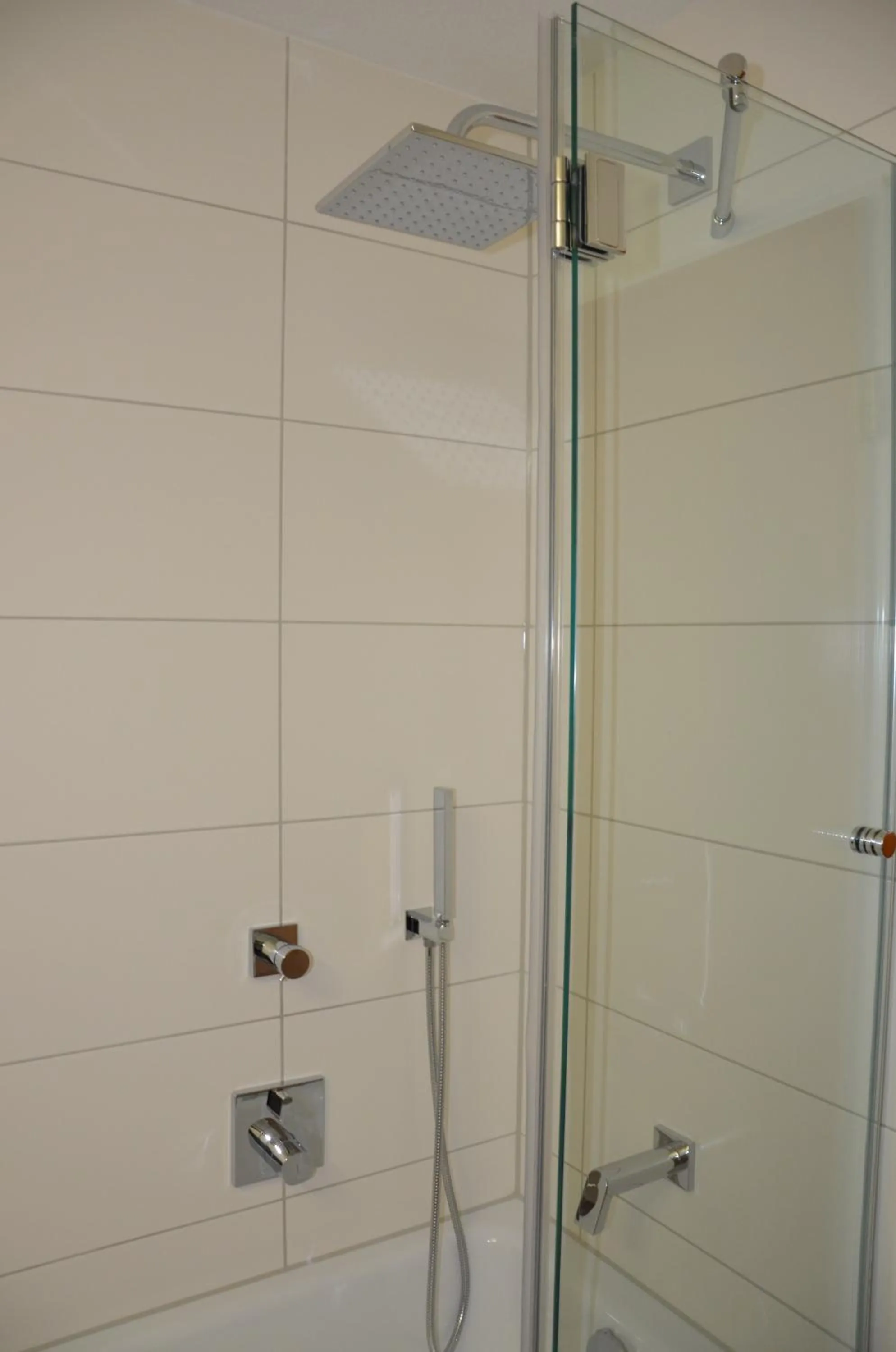 Photo of the whole room in Hotel Garni Reulein