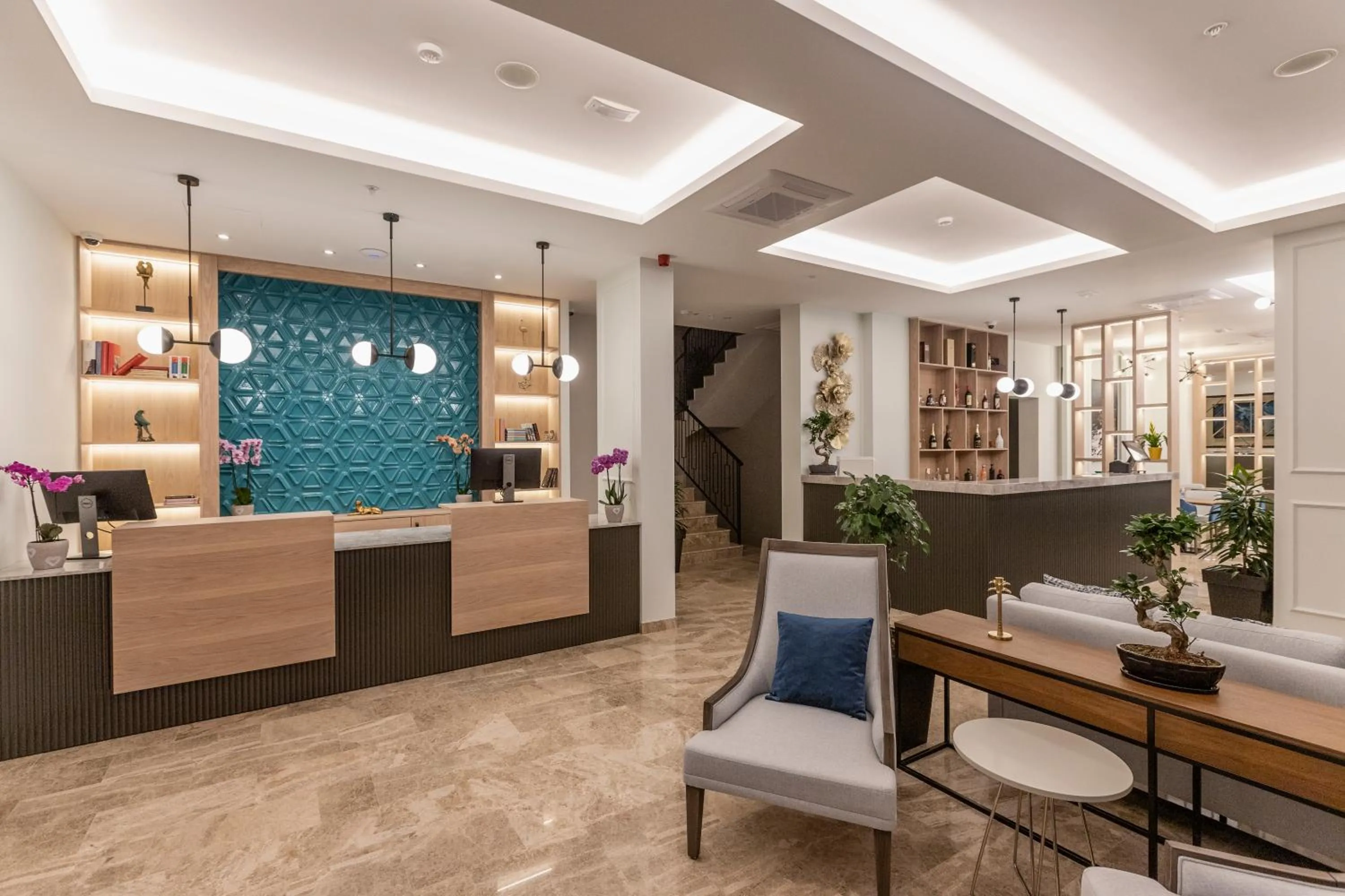 Lobby or reception in Boutique Hotel Momentum by Aycon