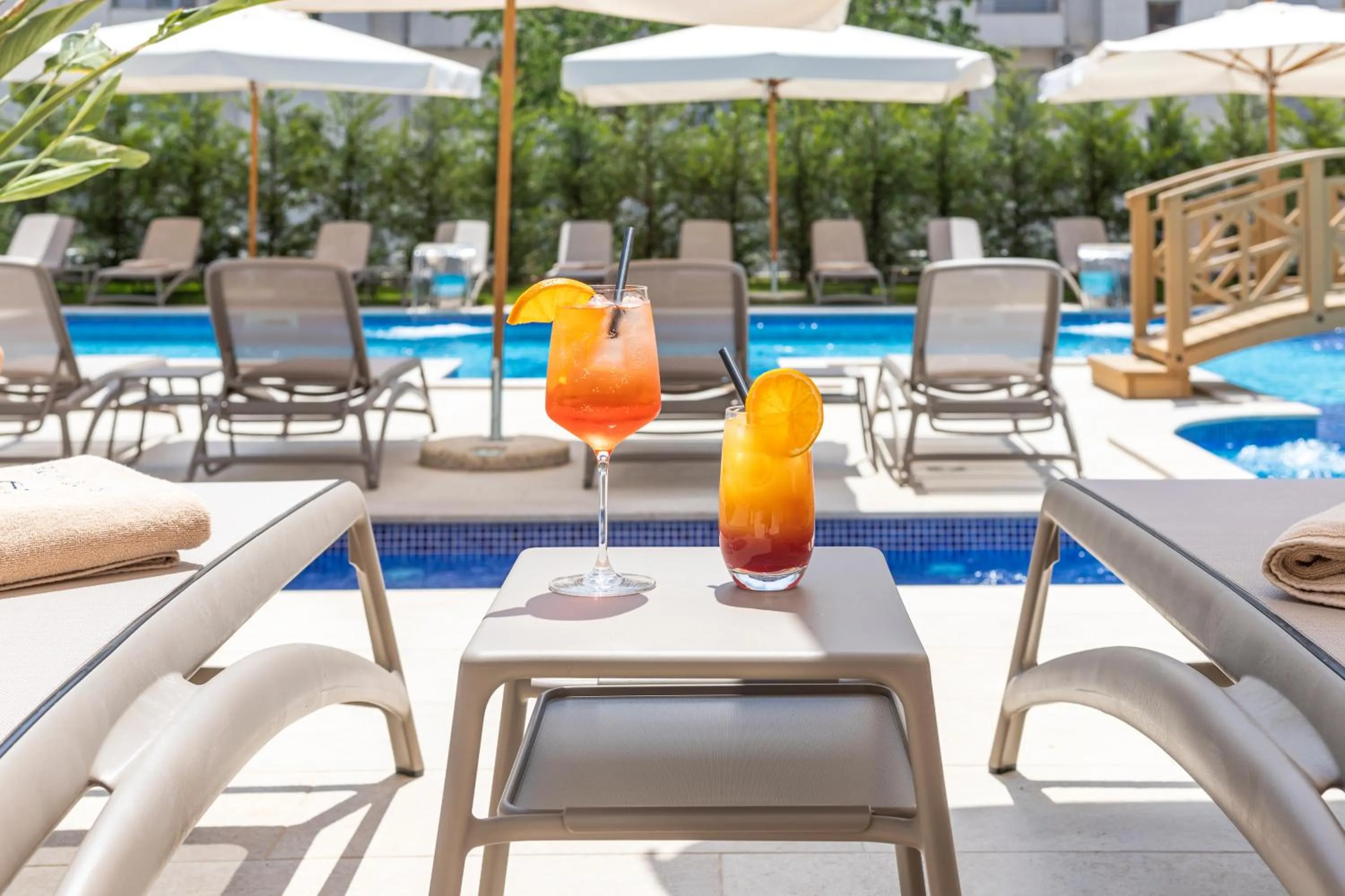 Swimming pool in Boutique Hotel Momentum by Aycon