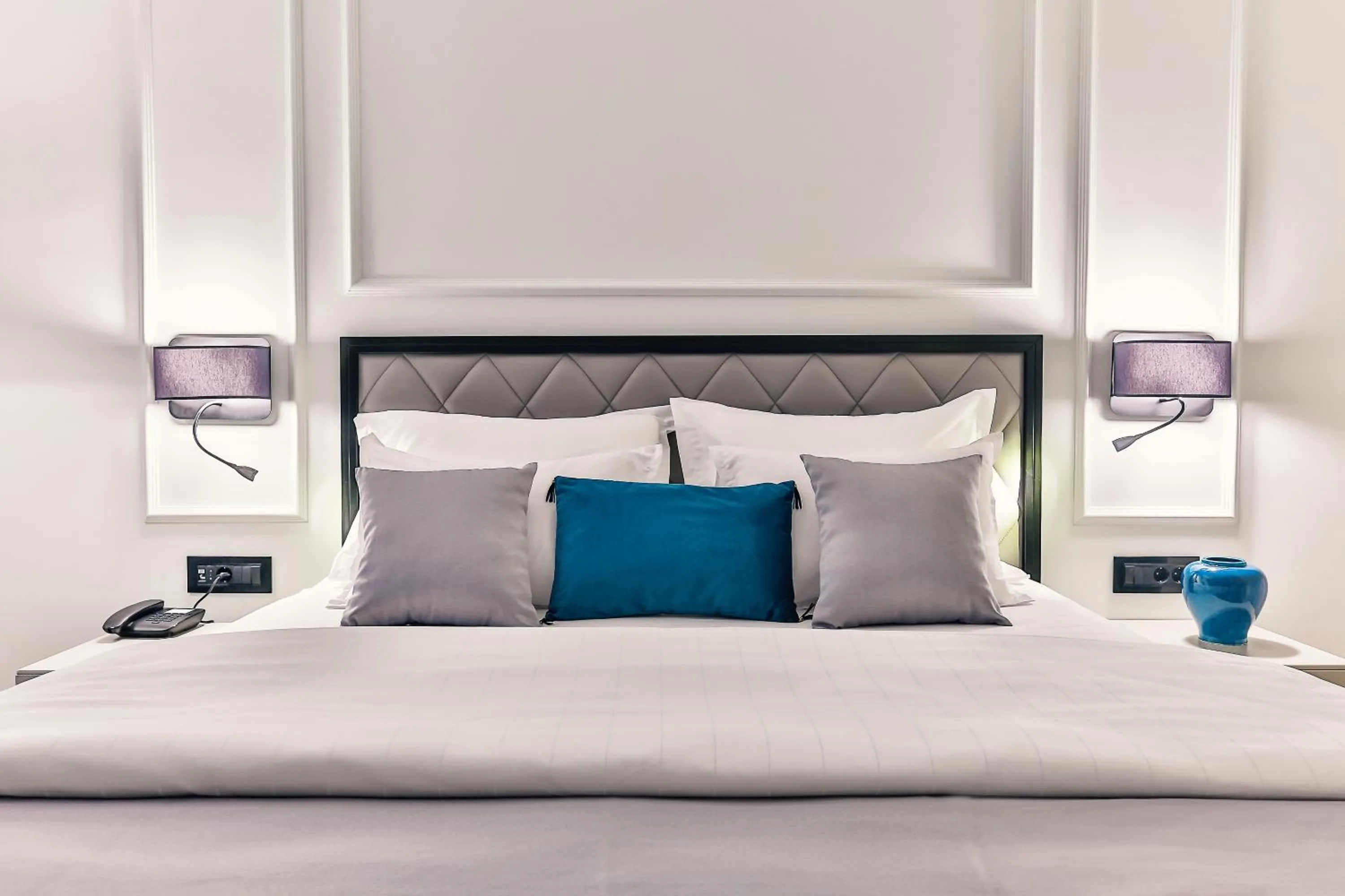 Bed in Boutique Hotel Momentum by Aycon