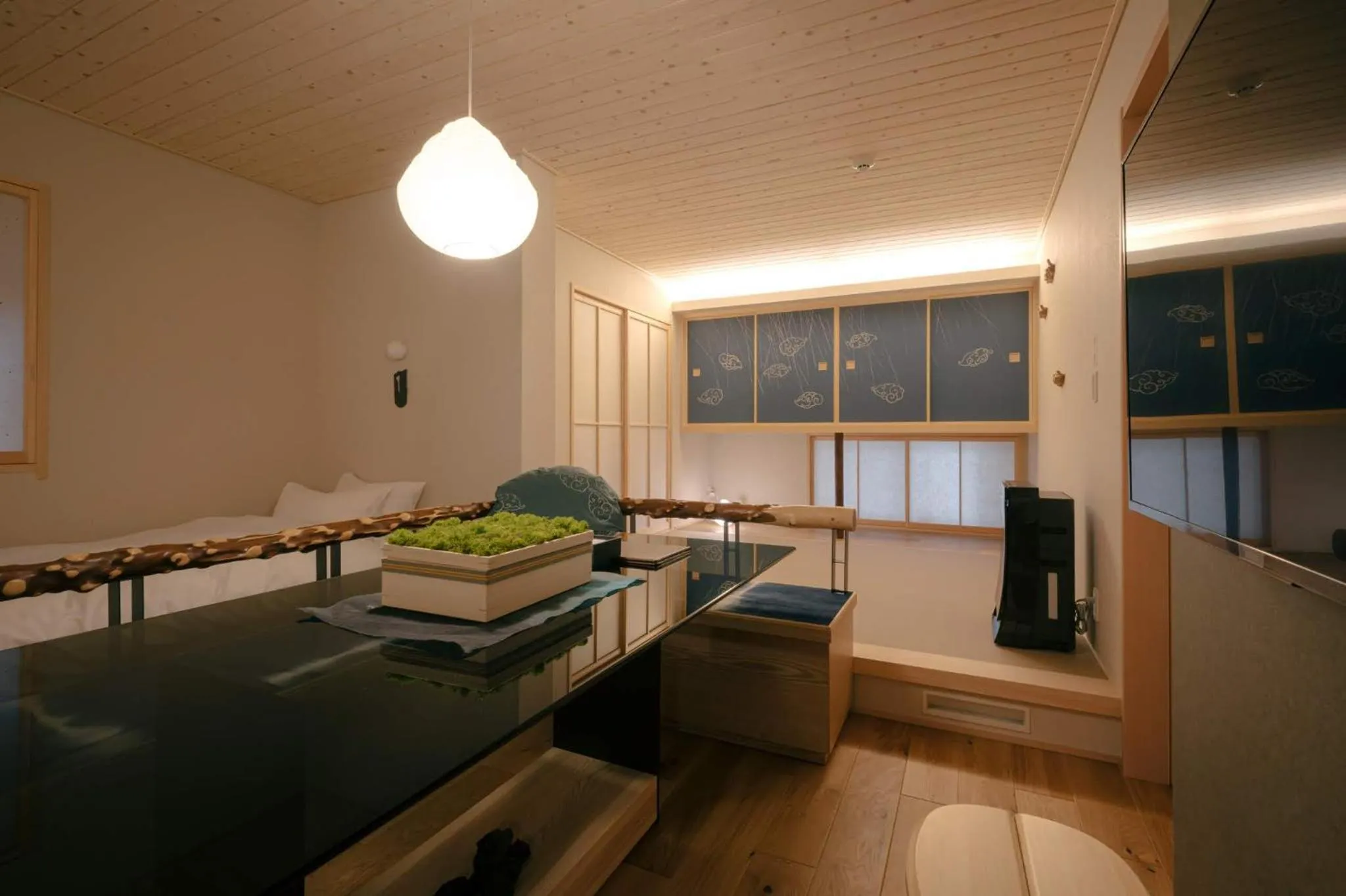 Photo of the whole room in so, KANAZAWA