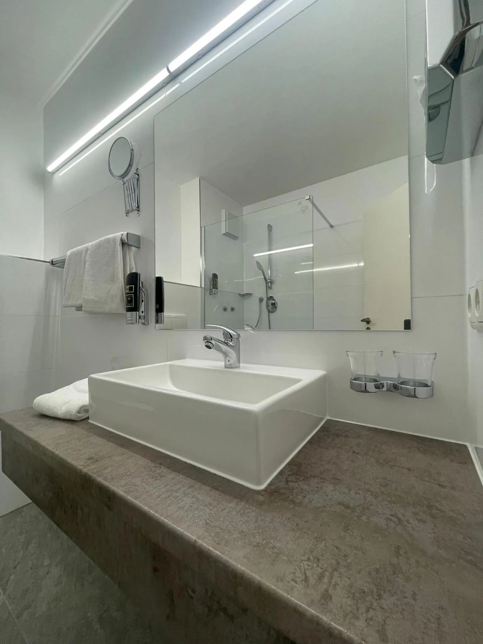 Bathroom in Sure Hotel by Best Western Rhoen Garden