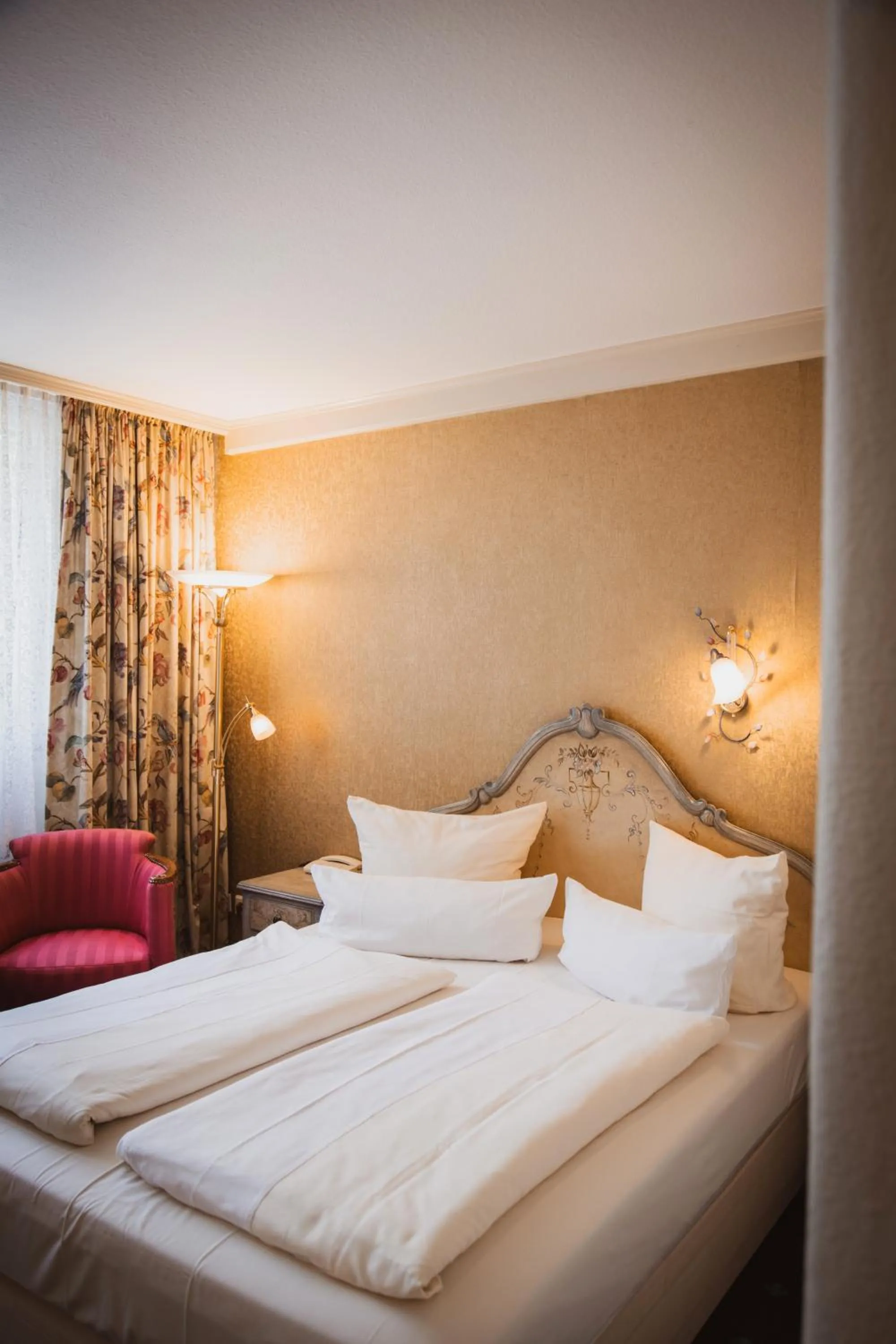 Photo of the whole room, Bed in Sure Hotel by Best Western Rhoen Garden