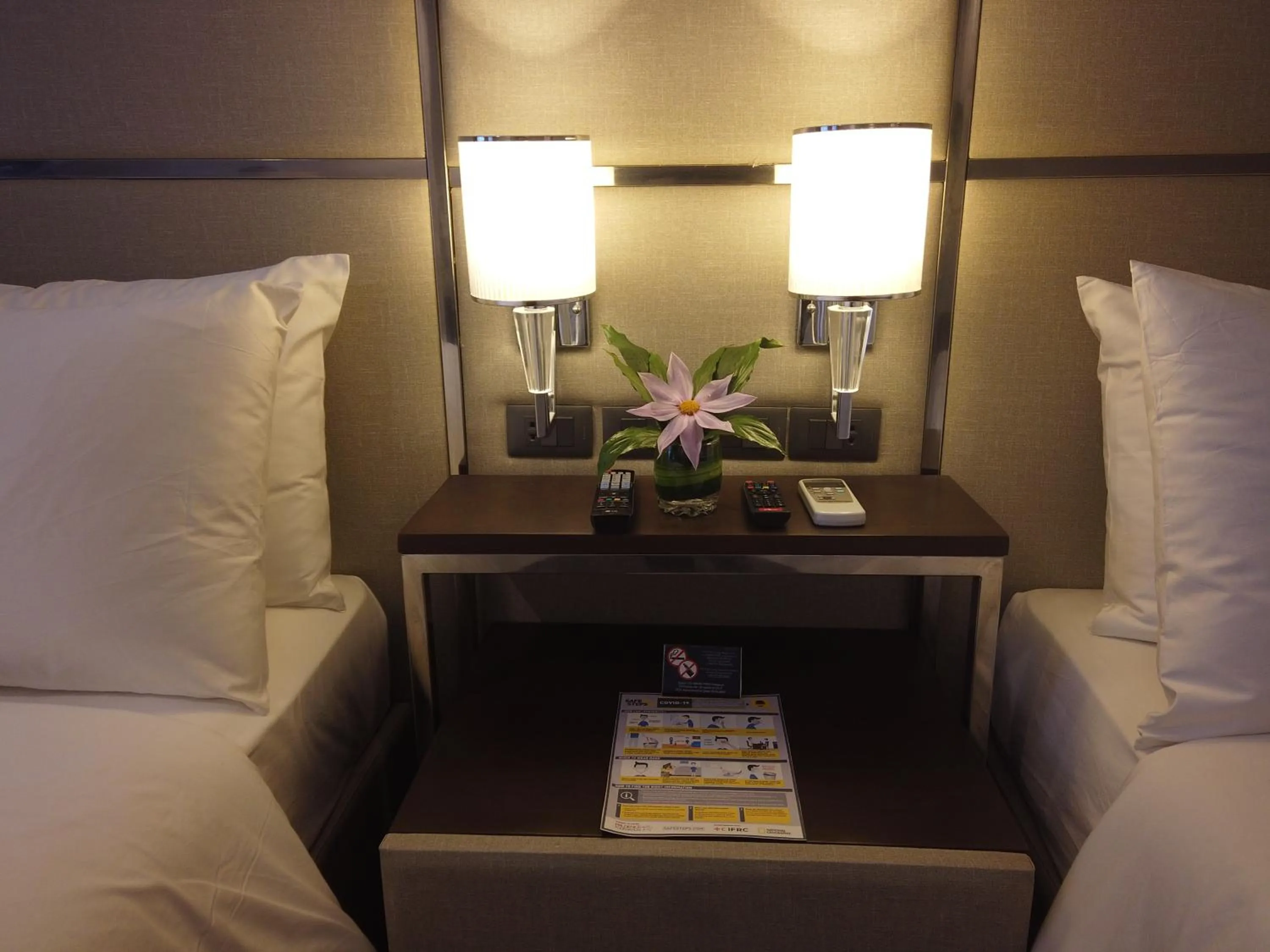 Bed in The Plaza Lodge Baguio