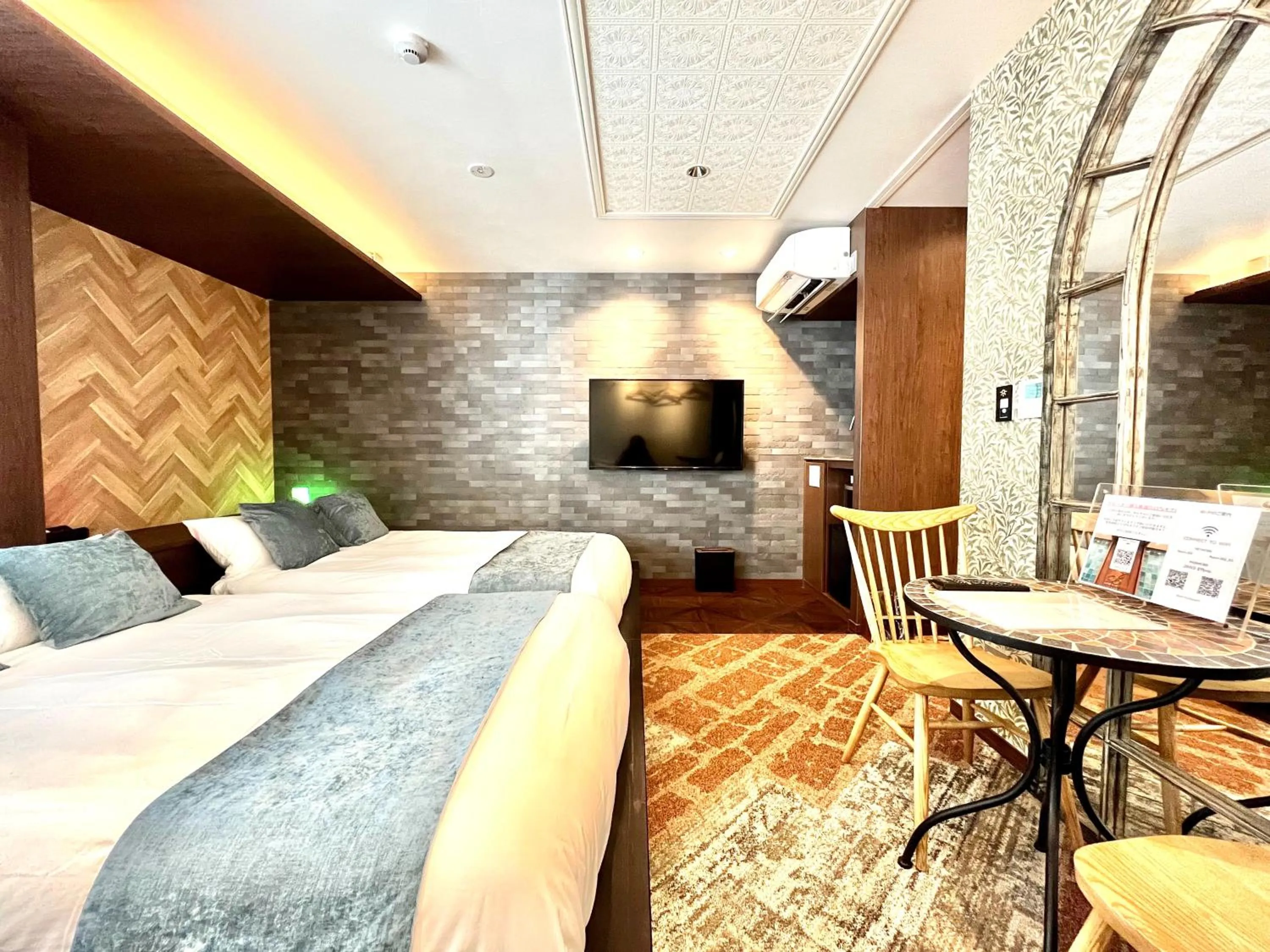 Bedroom, Bed in Beautemps