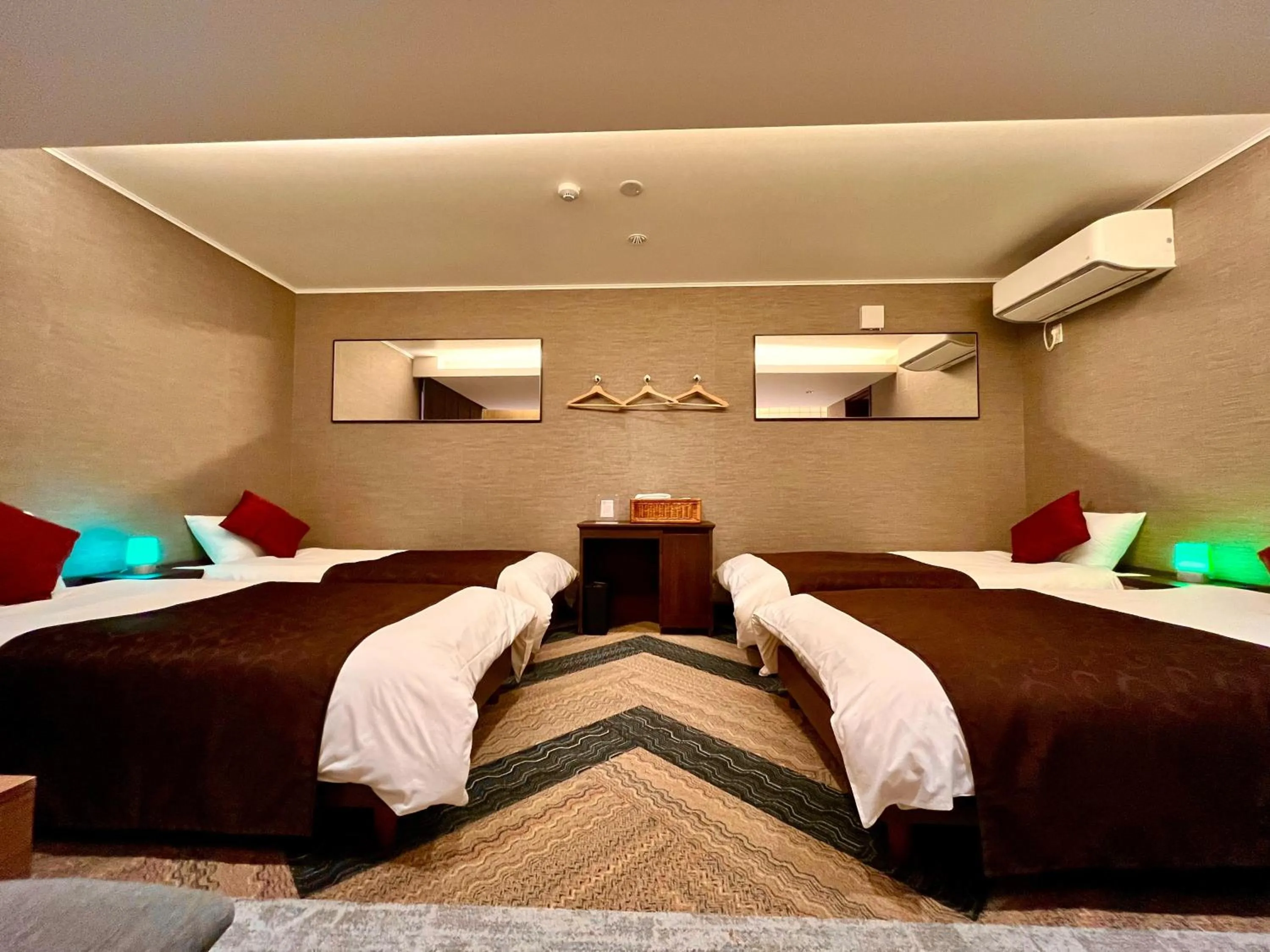 Bedroom, Bed in Beautemps