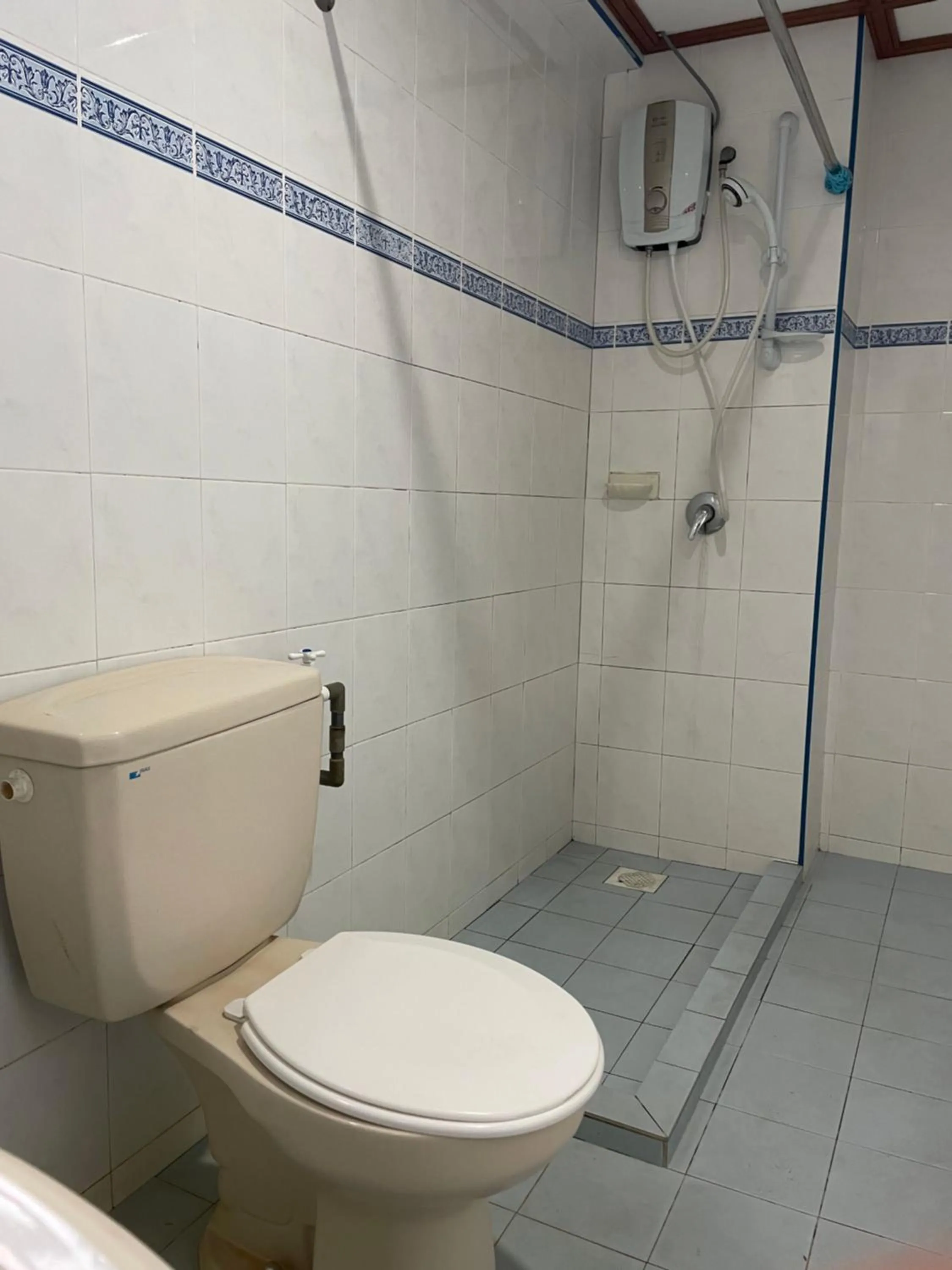 Shower in Star Regency Hotel & Apartments