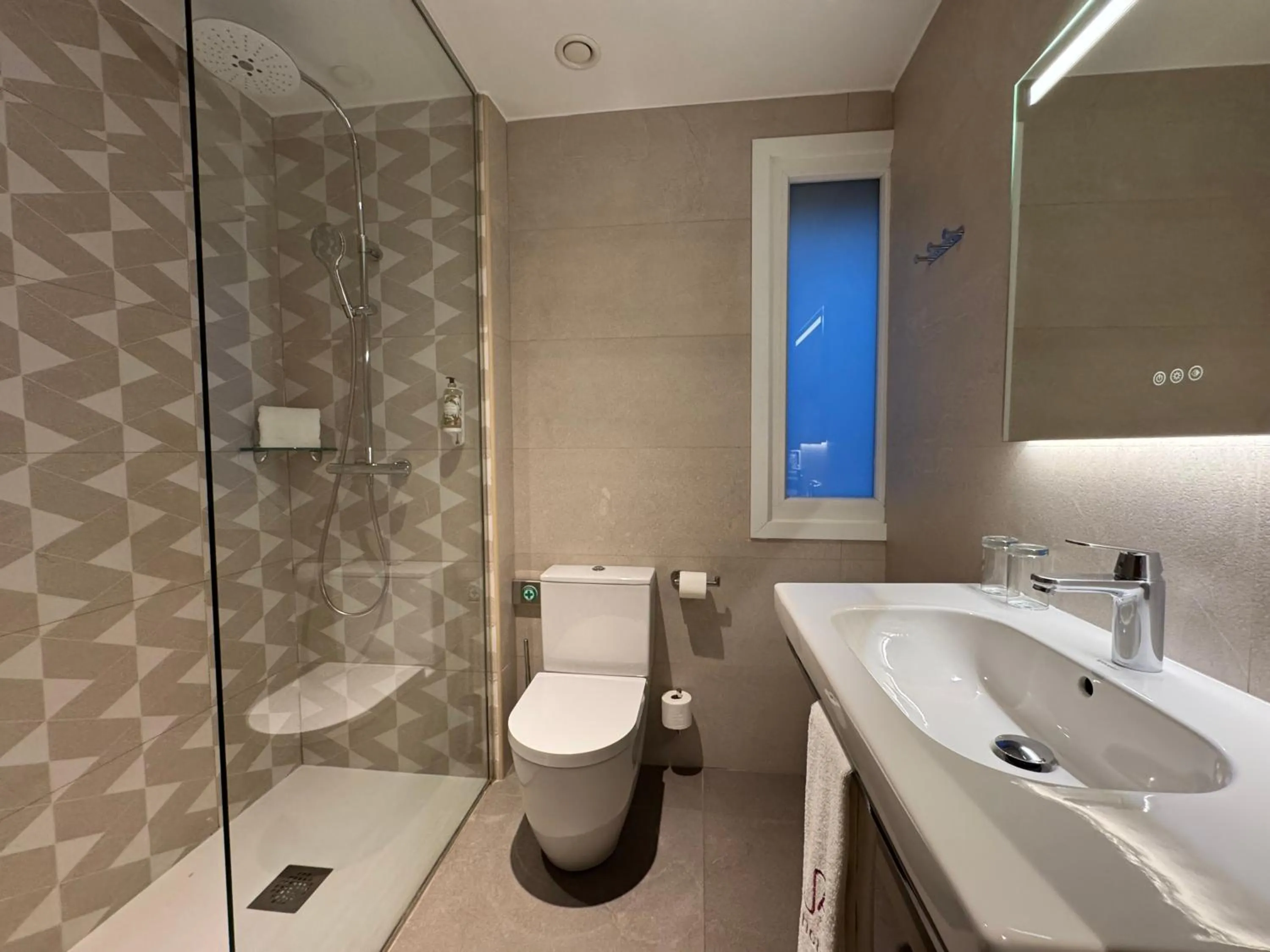 Bathroom in Urban A+++ Hotel