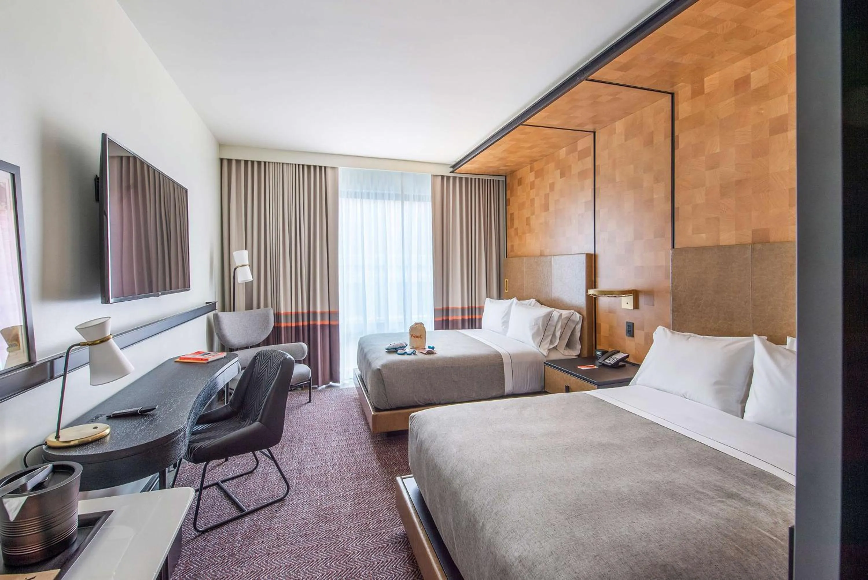 Bedroom, Bed in Canopy By Hilton Jersey City Arts District