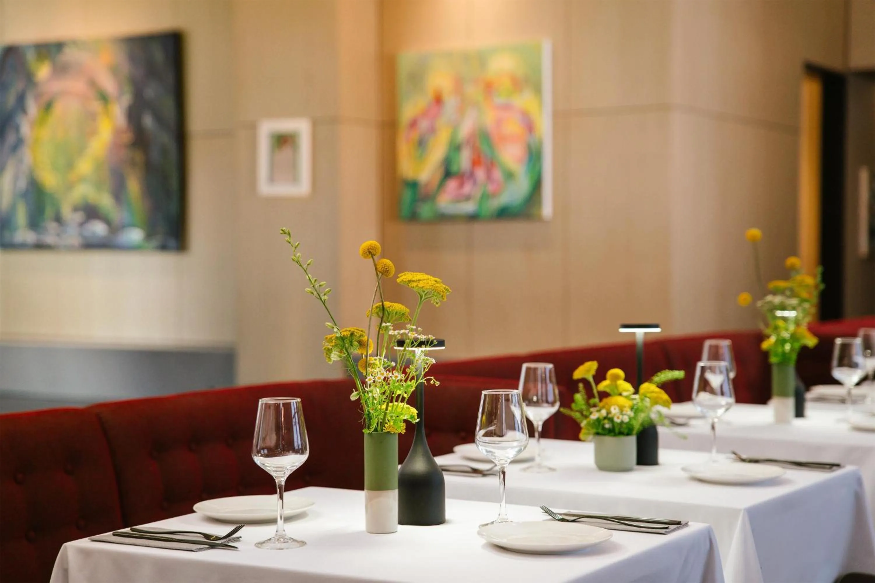 Restaurant/places to eat in Canopy By Hilton Jersey City Arts District