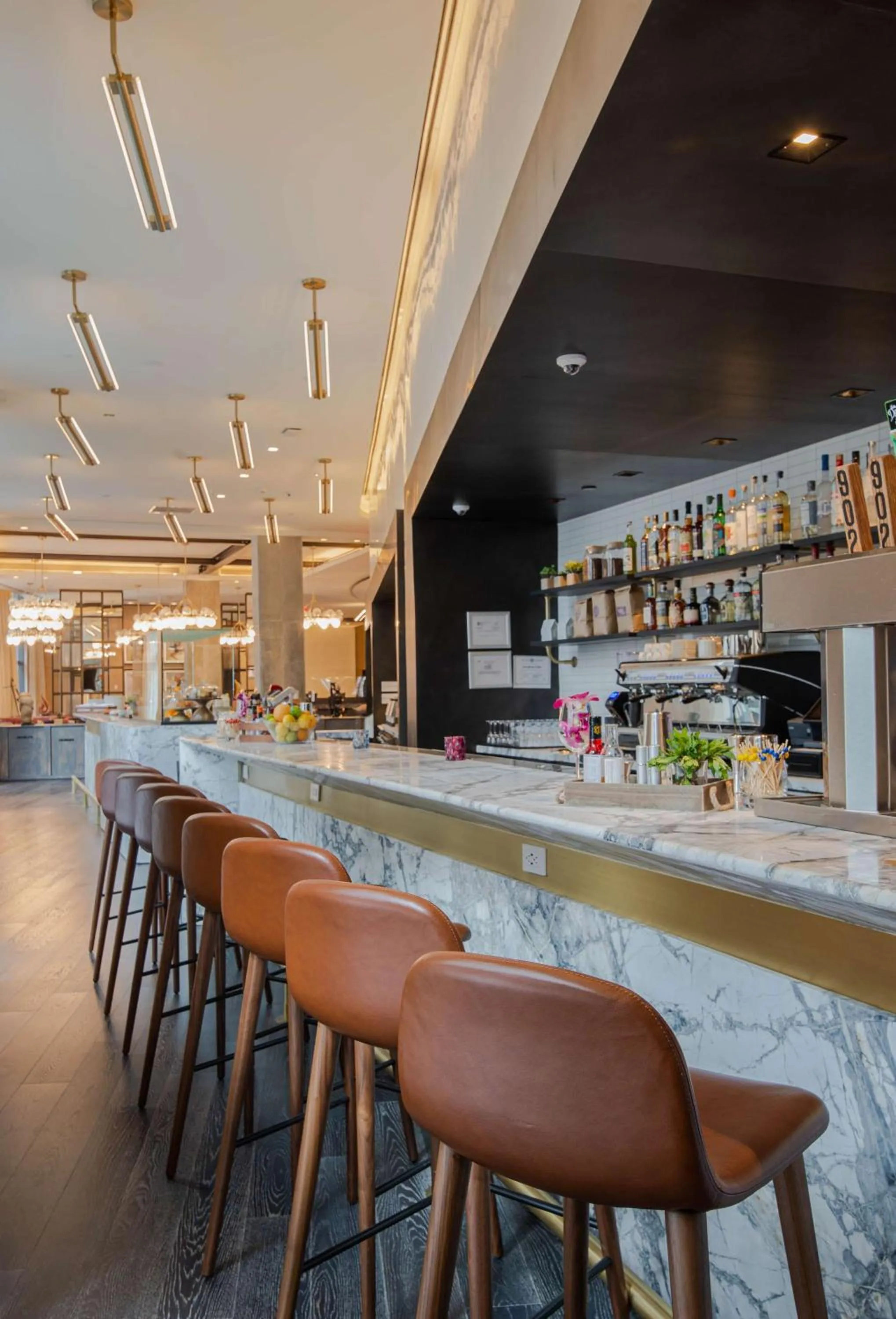 Lounge or bar in Canopy By Hilton Jersey City Arts District