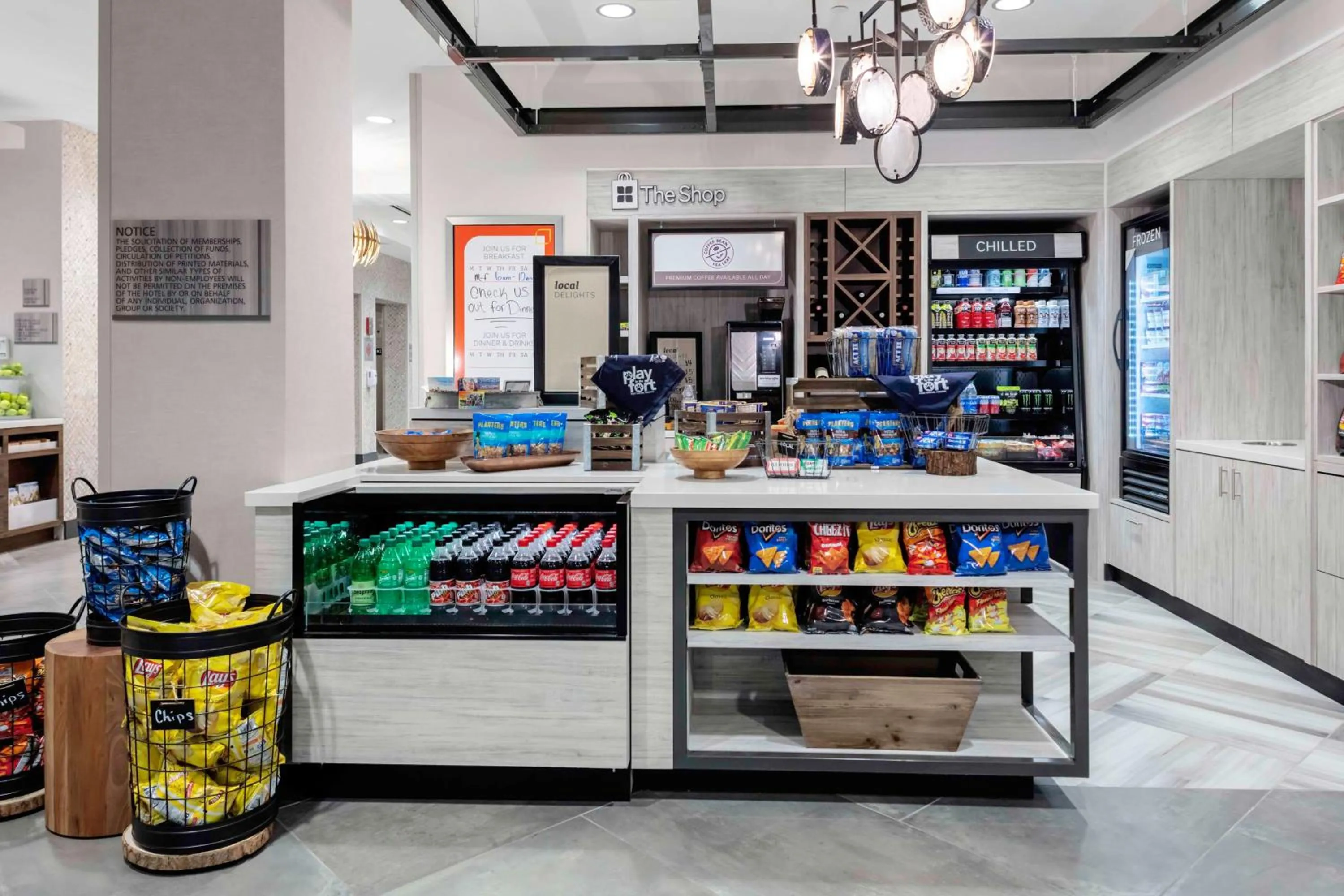 Restaurant/places to eat in Hilton Garden Inn By Hilton Fort Wayne North