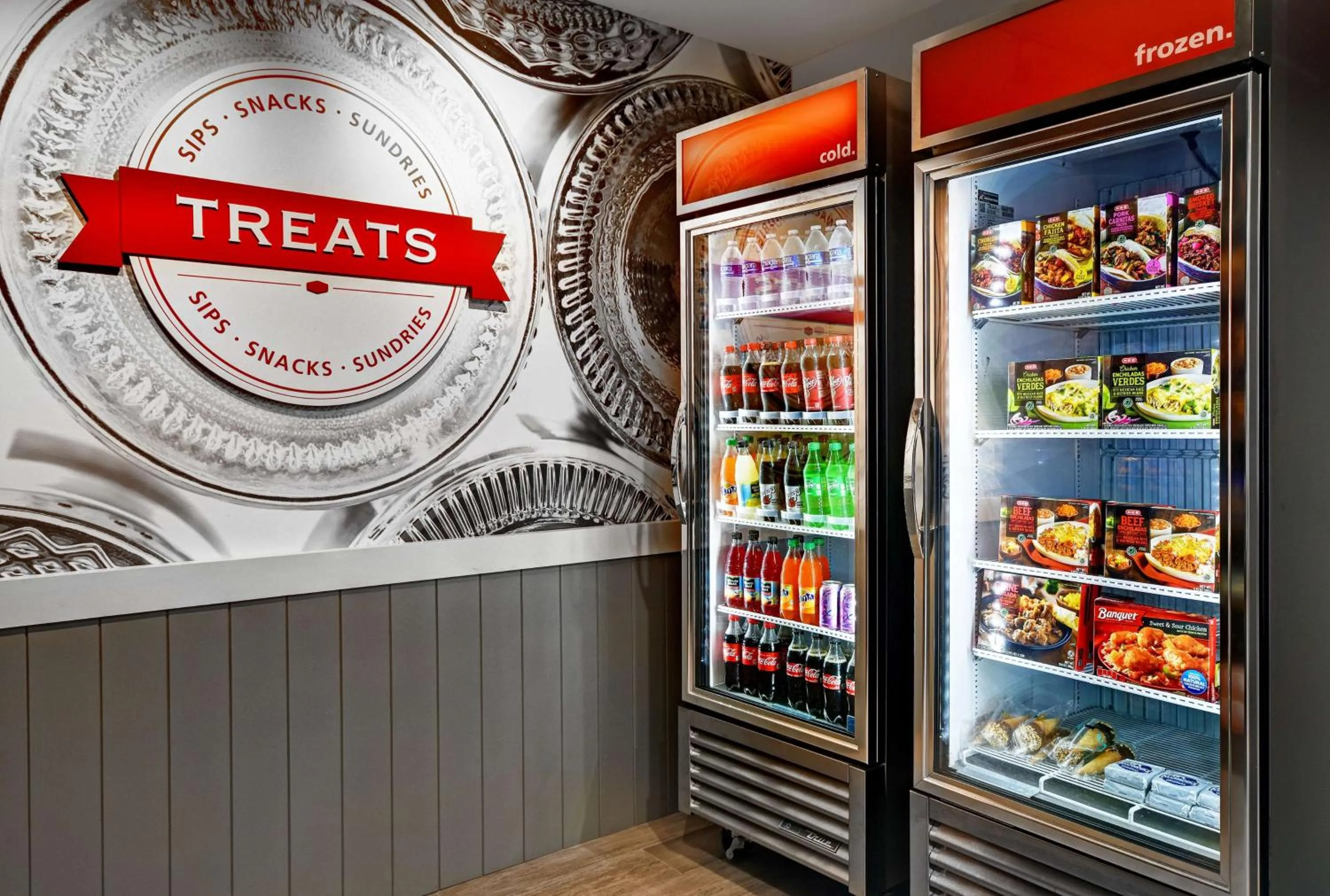 Dining area in Hampton Inn Midland South, Tx