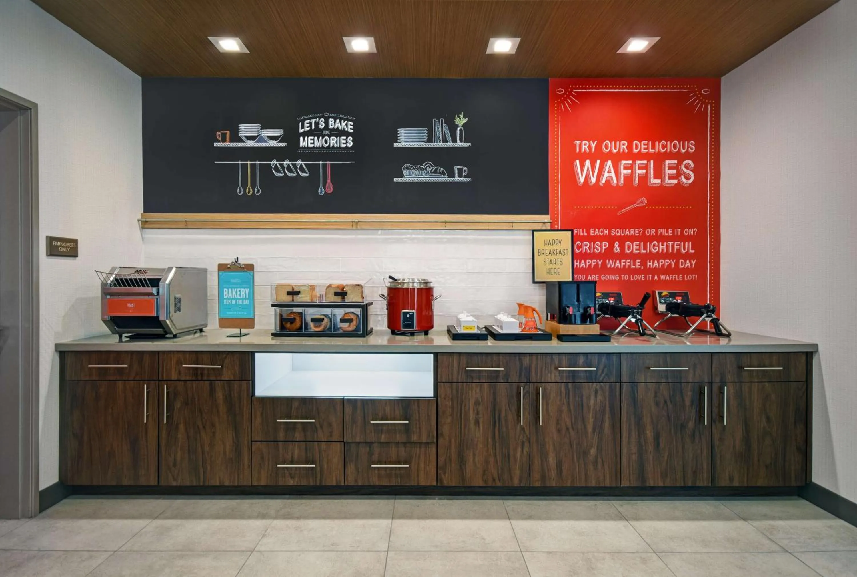 Breakfast in Hampton Inn Midland South, Tx