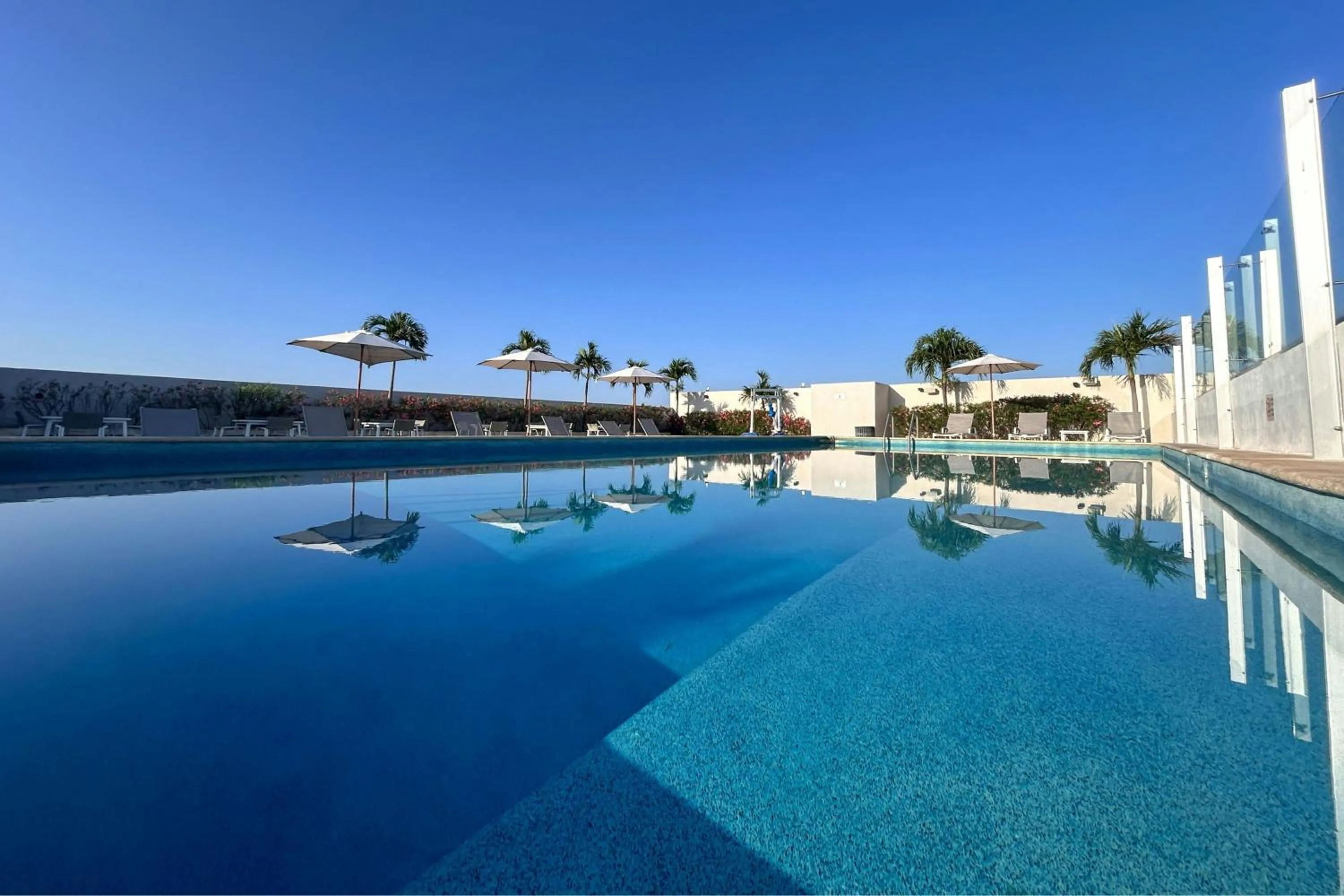 Swimming pool in Residence Inn by Marriott Merida