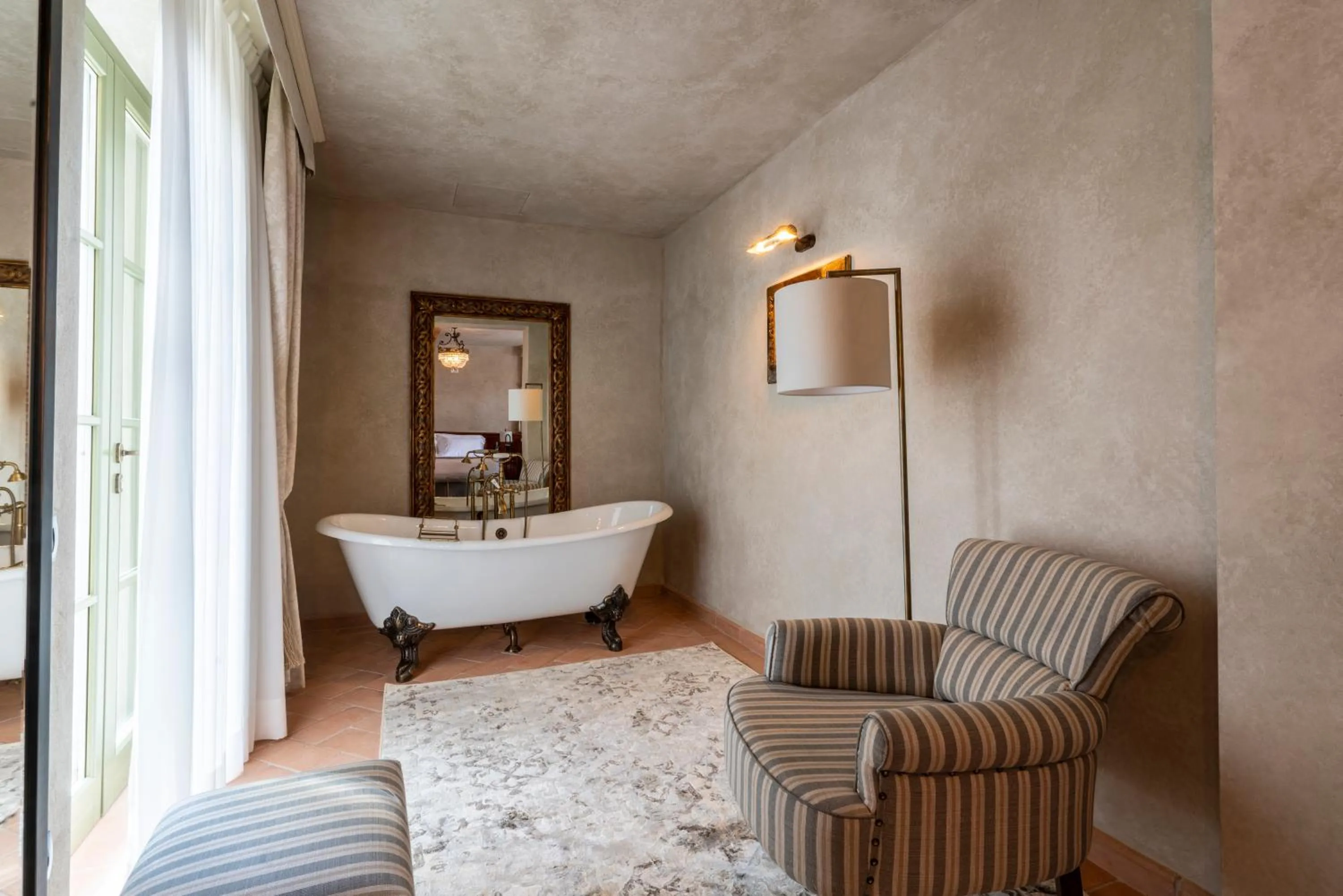 Bath in Villa Petriolo - Small Luxury Hotels of the World