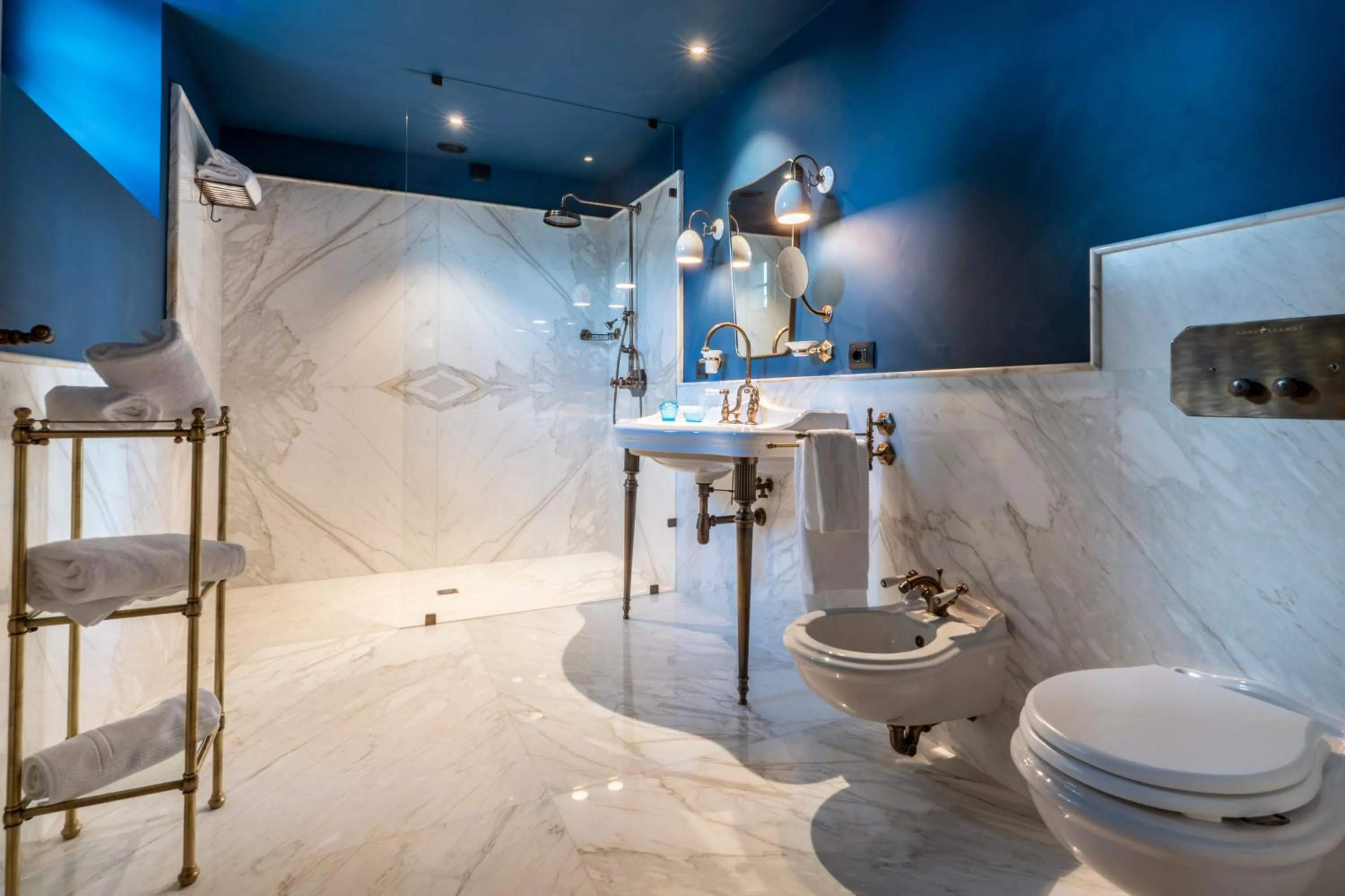 Shower in Villa Petriolo - Small Luxury Hotels of the World