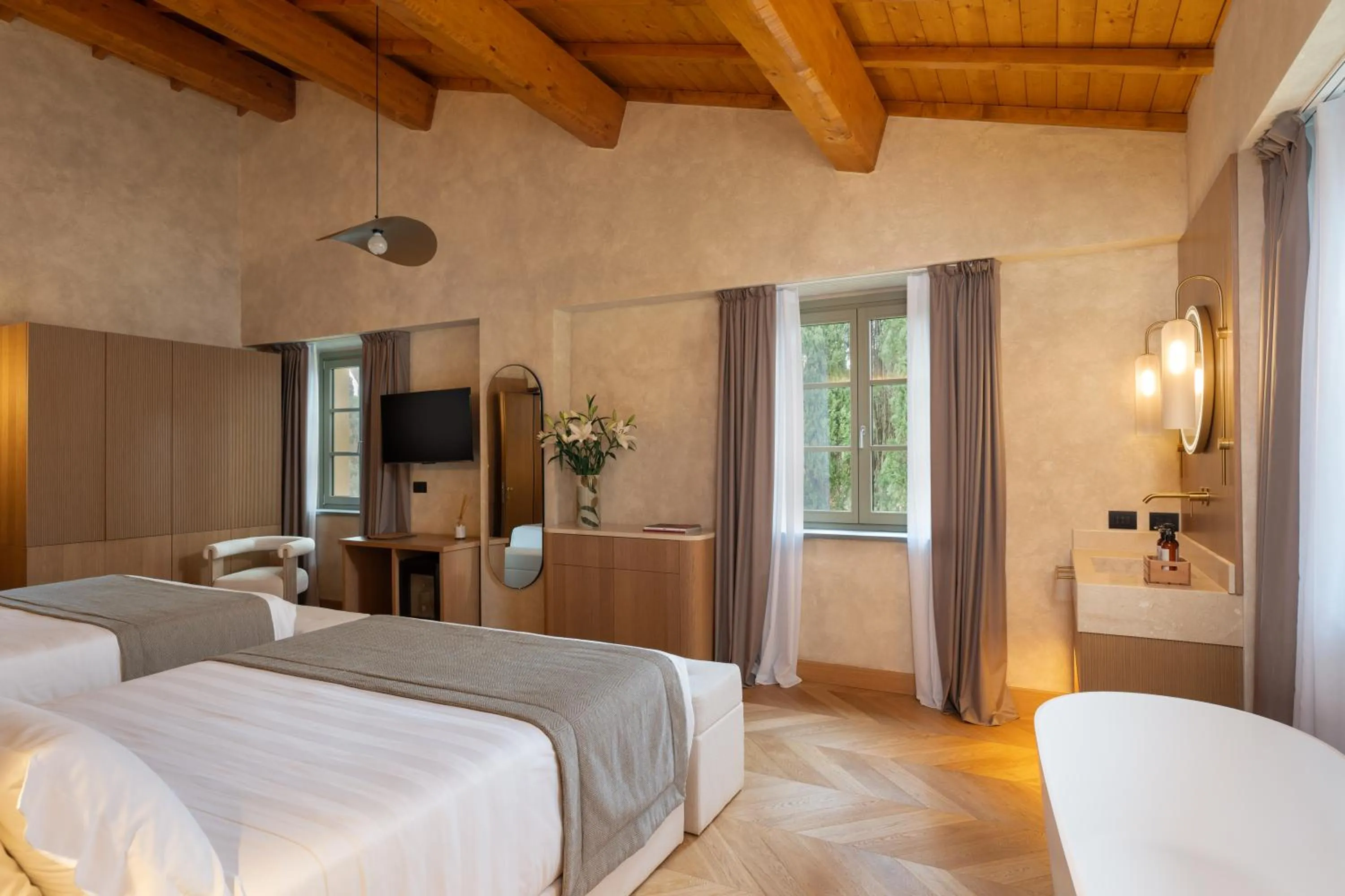 Living room, Bed in Villa Petriolo - Small Luxury Hotels of the World