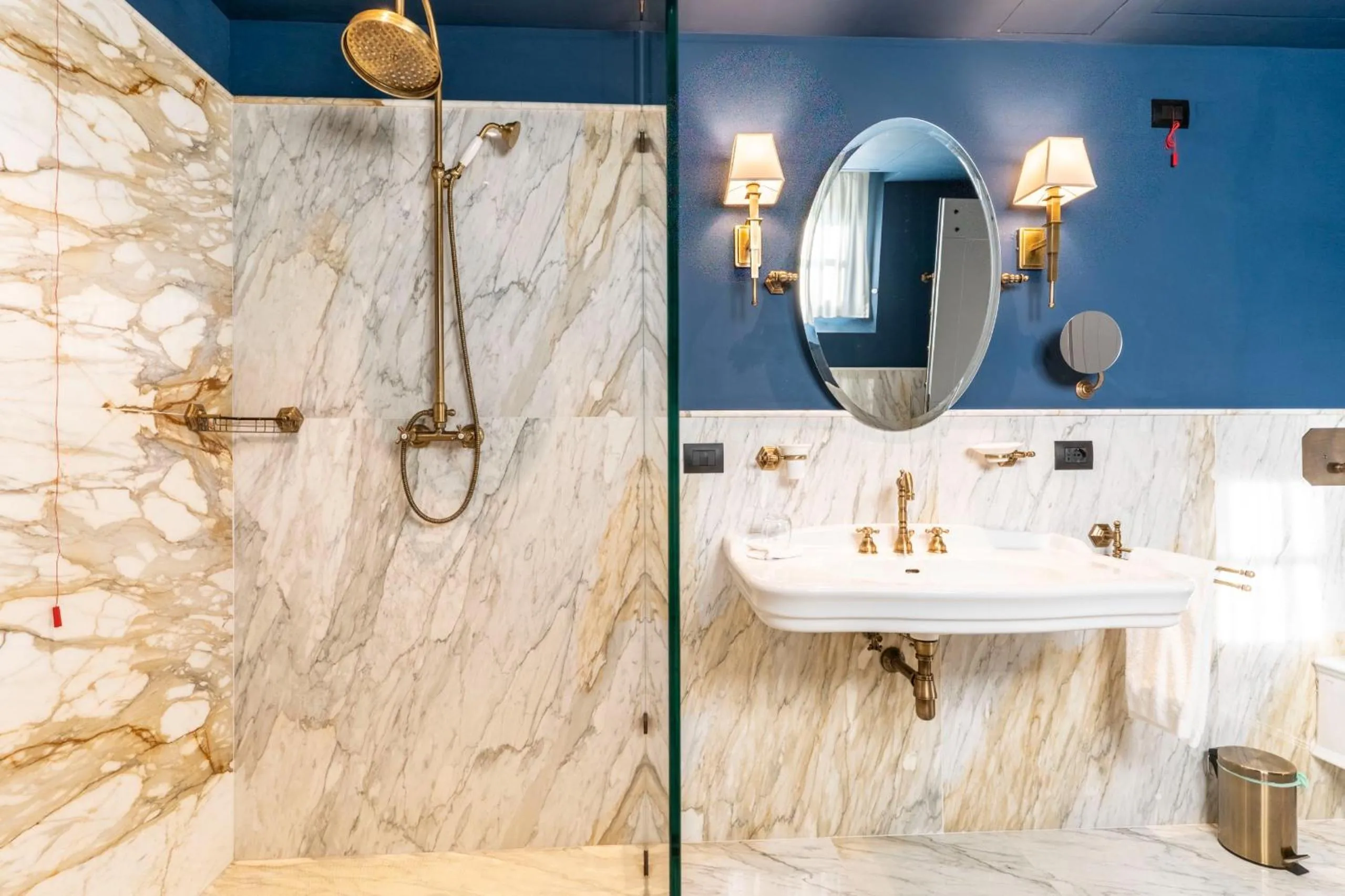 Shower in Villa Petriolo - Small Luxury Hotels of the World