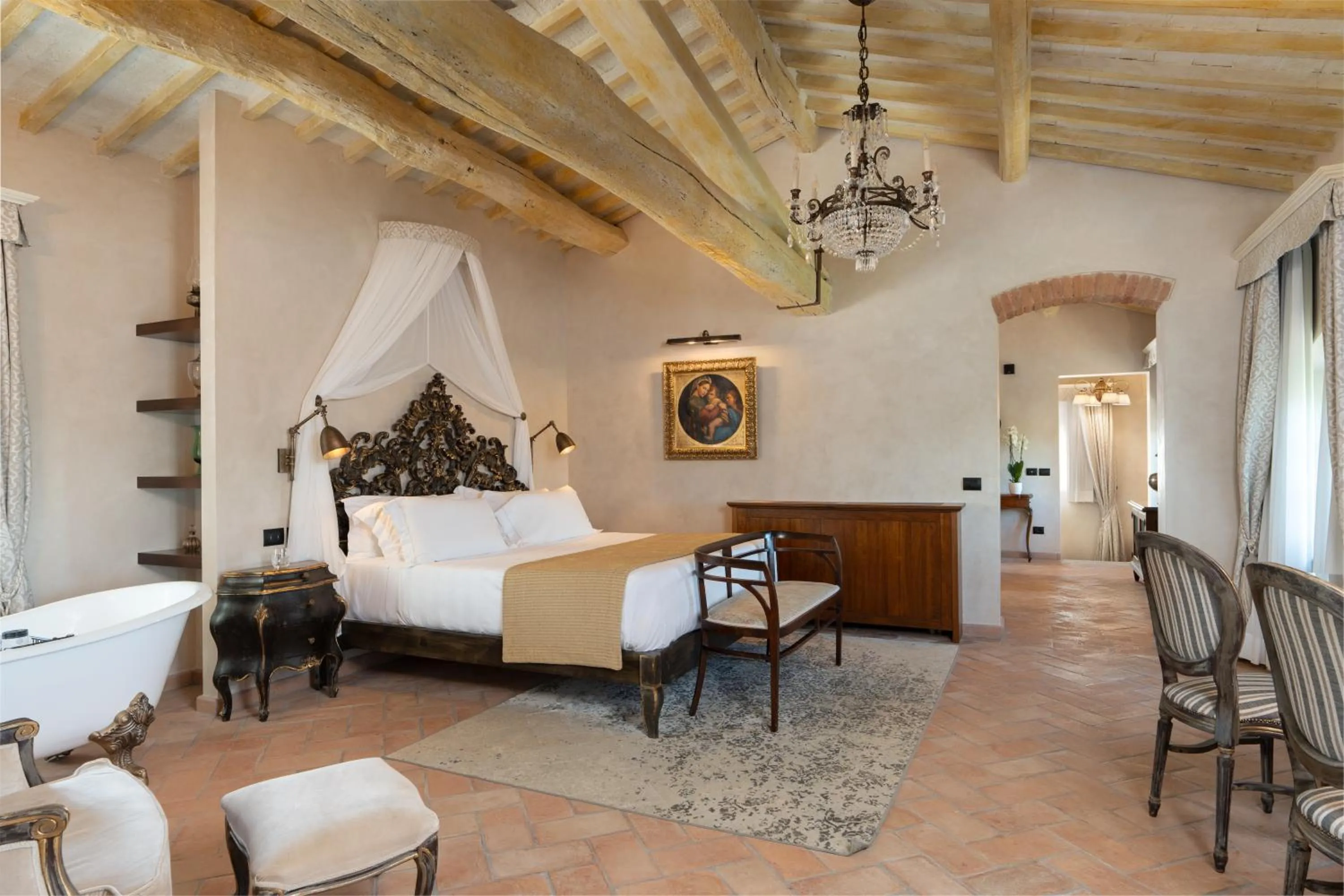 Bed in Villa Petriolo - Small Luxury Hotels of the World