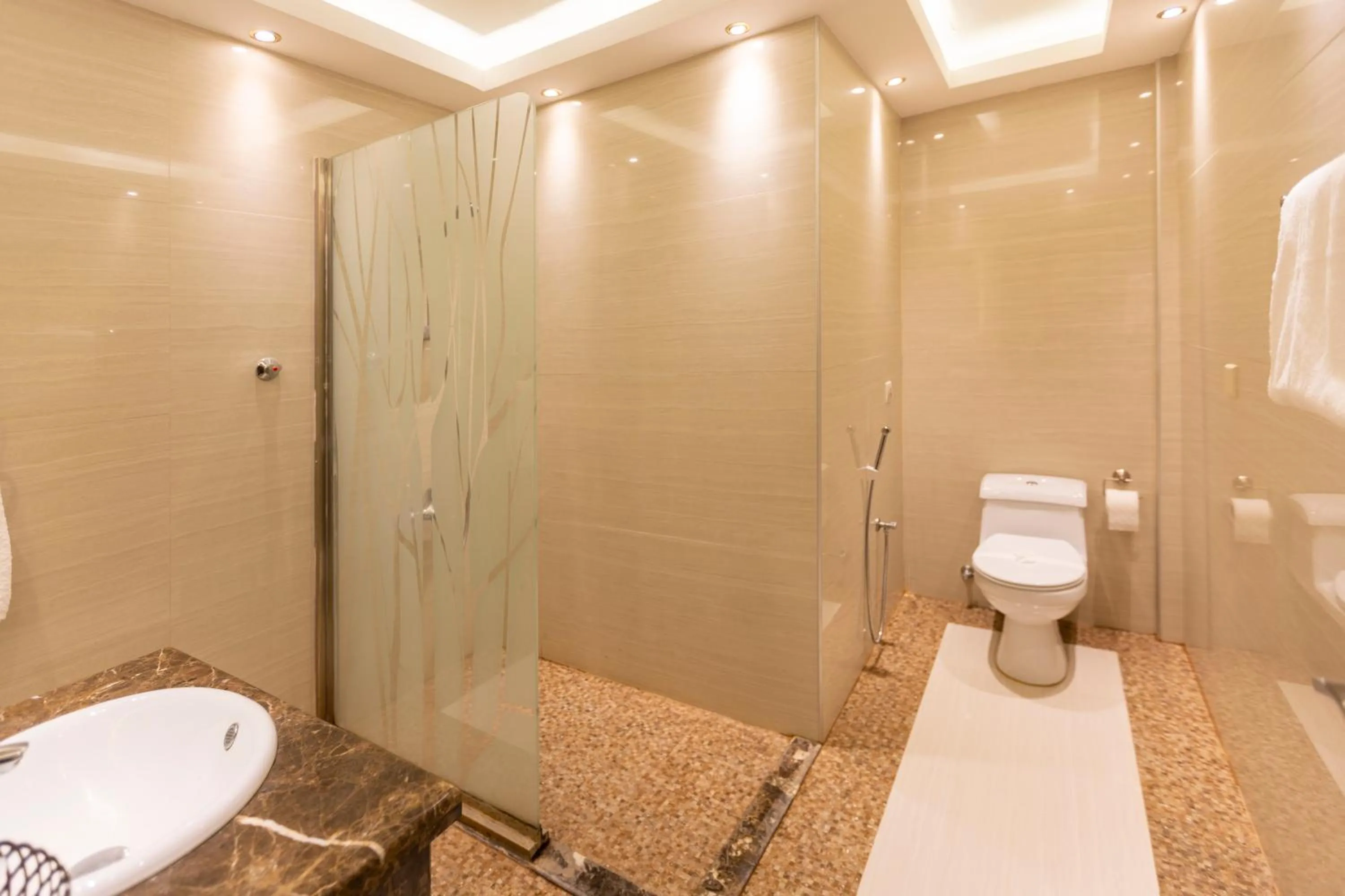 Bathroom in Makarem Residence - Hotel Apartments