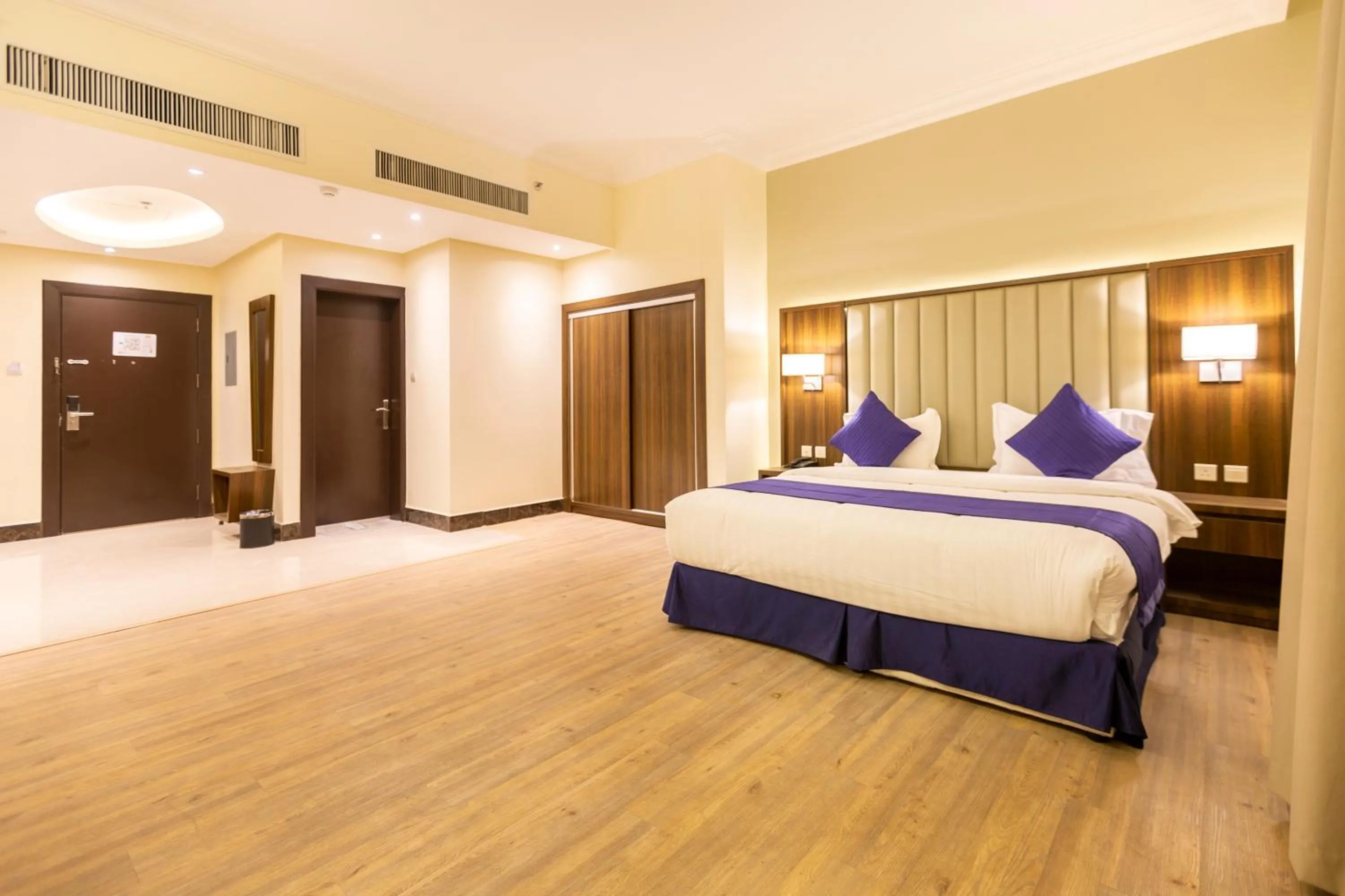 Bedroom, Bed in Makarem Residence - Hotel Apartments