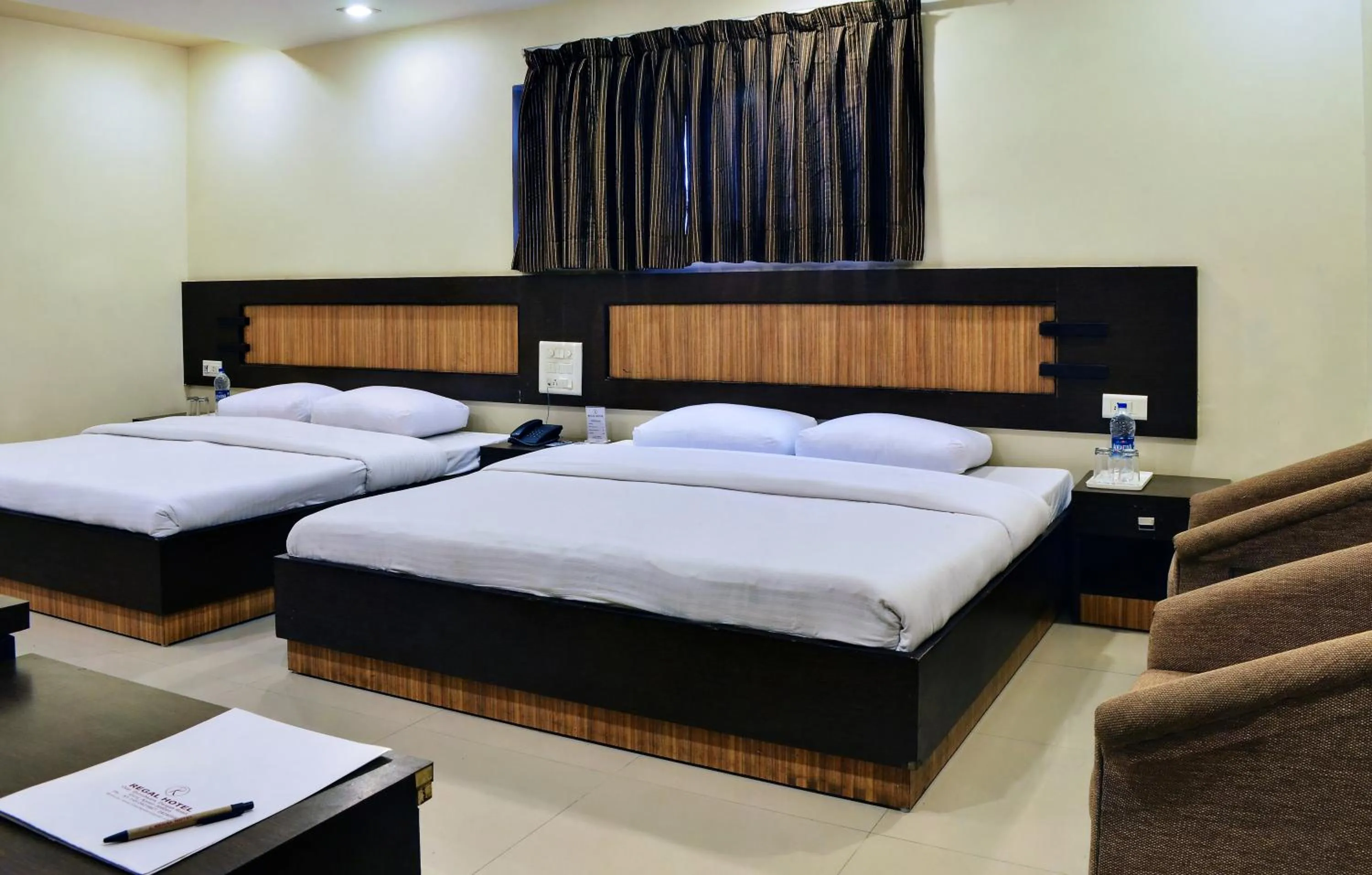 Bed in Hotel Shanti Palace