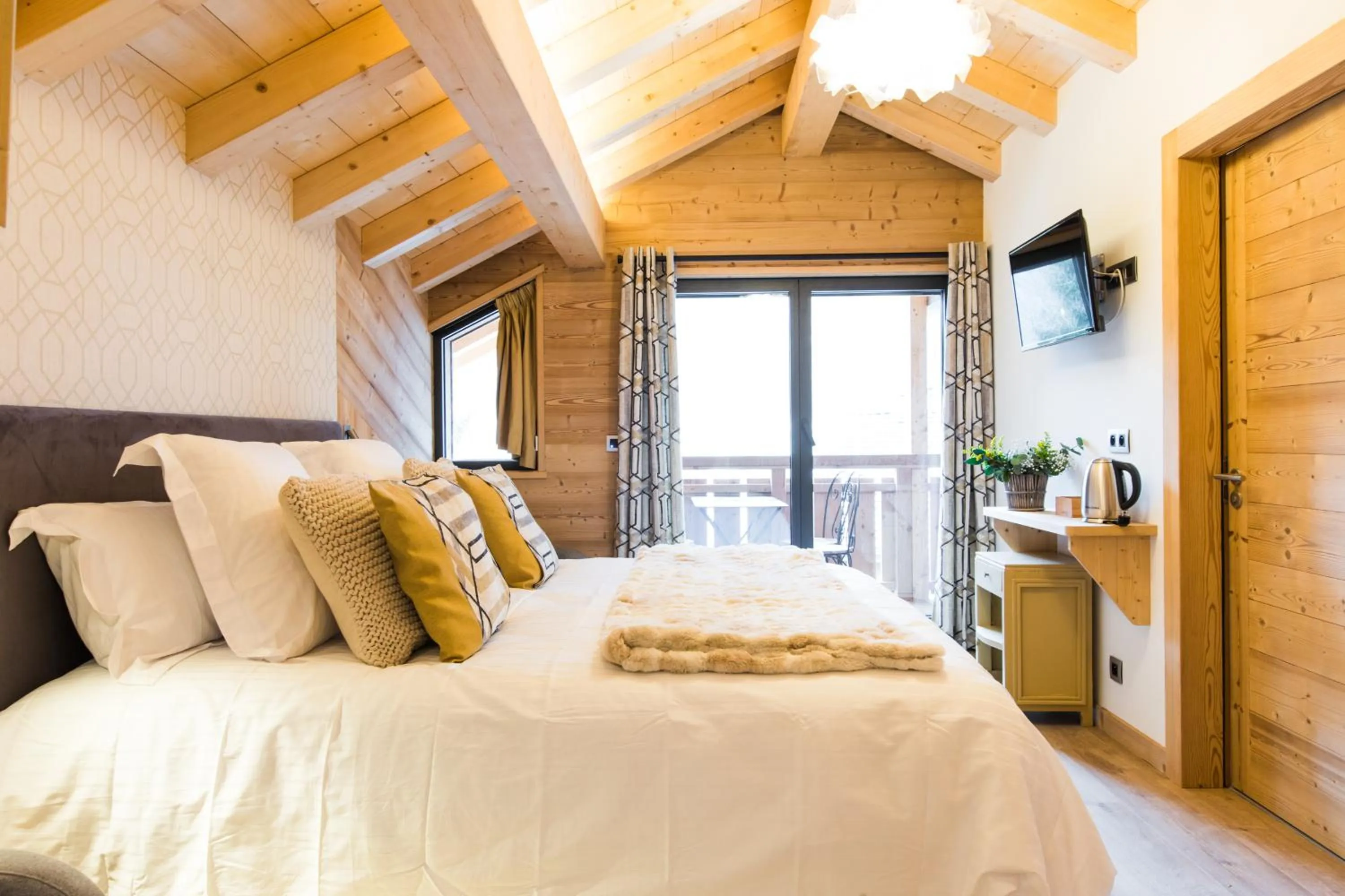Bedroom, Bed in Chalet sur les monts Morzine