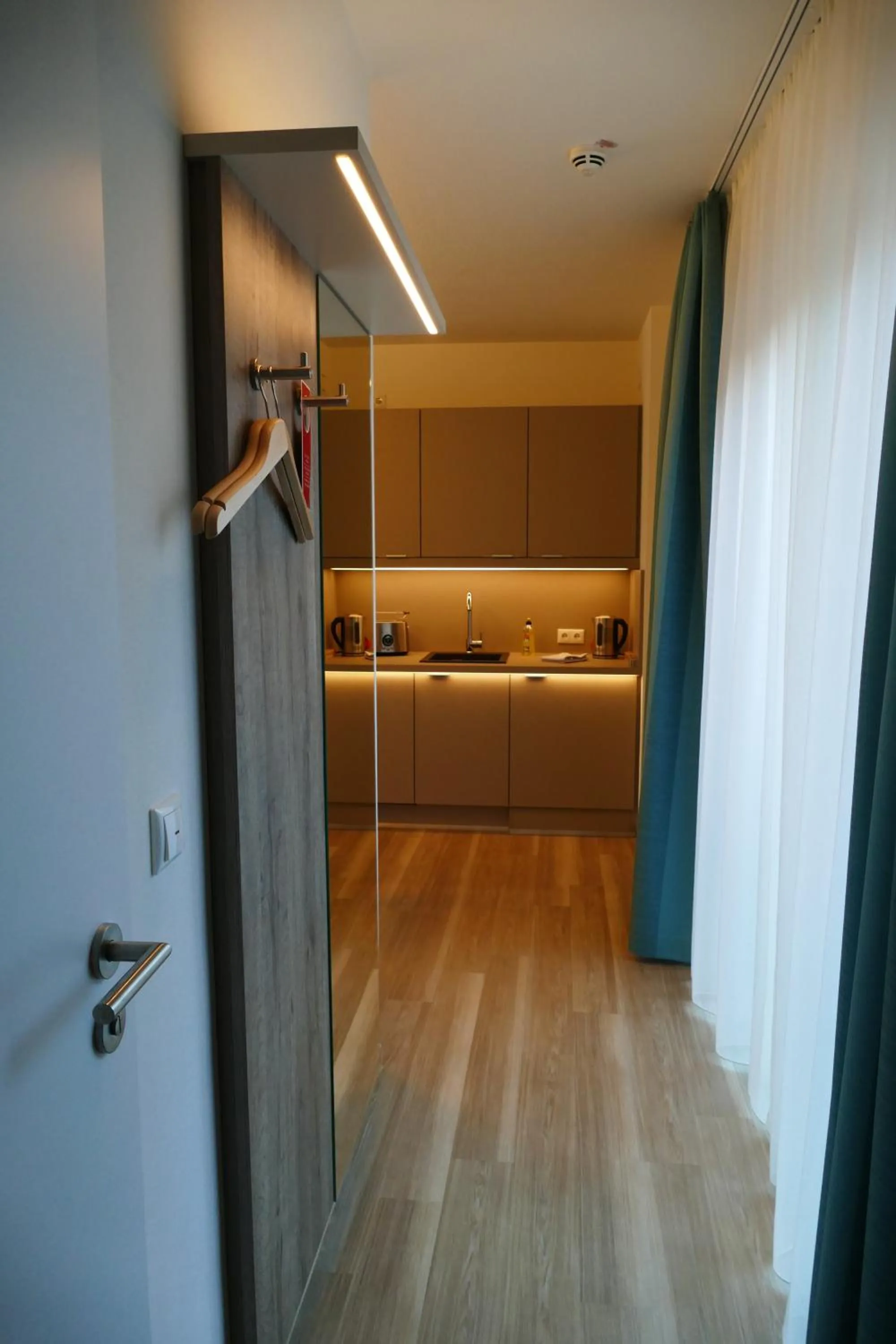 Photo of the whole room in Meyn's Apartments & Hotel